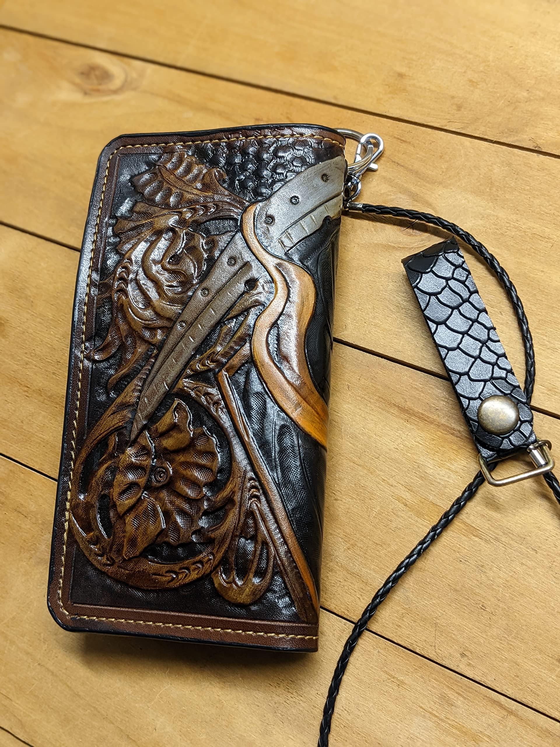 Handmade 3D Genuine Leather Wallet for Men - Custom Engraved Biker & Travel Wallet with Skull Design - Perfect for Motorcycle Riders, Business Professionals & Gift Giving