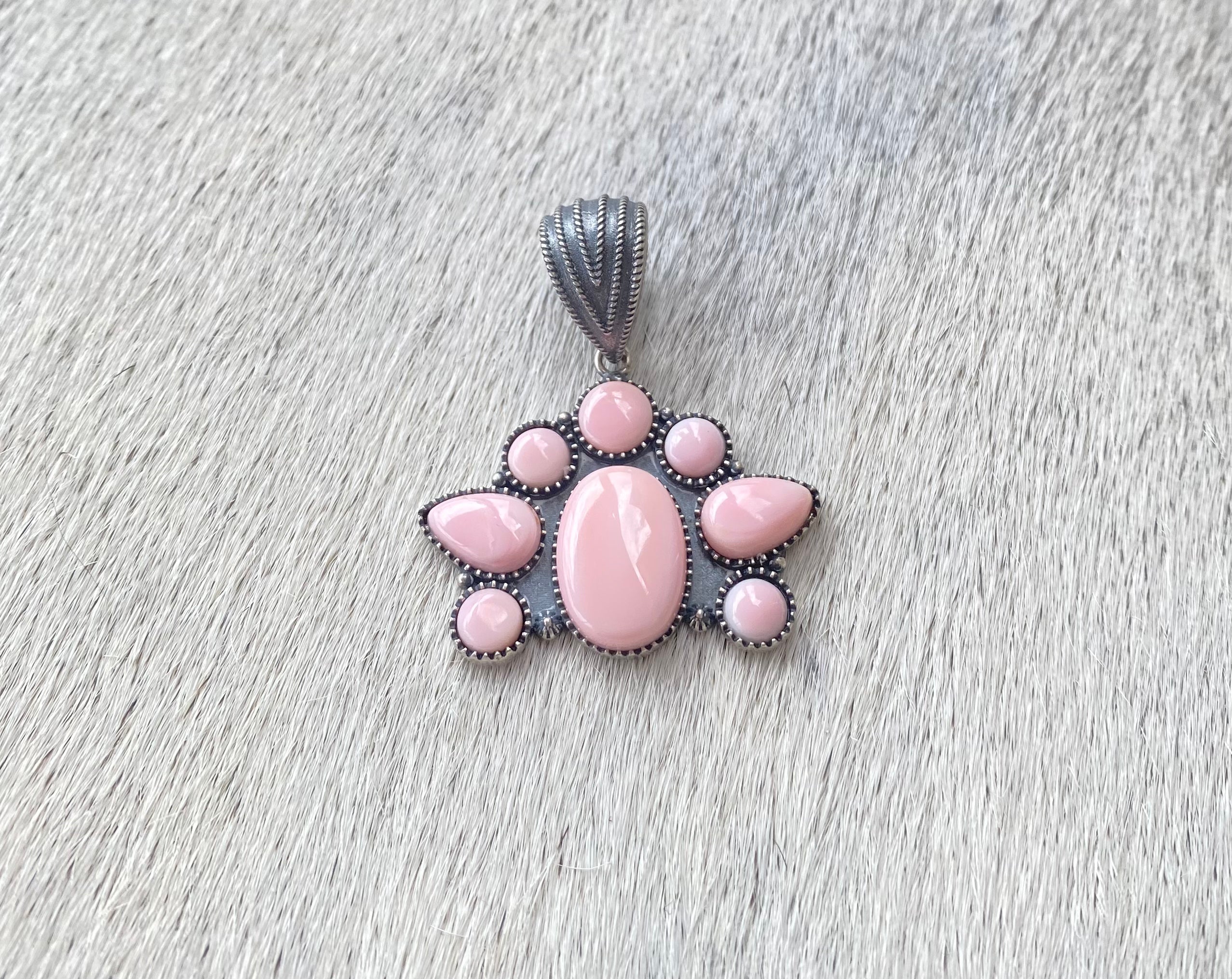 Shell Half Sun Pendant Necklace - Natural Seashell Jewelry for Women - Perfect for Beach Vacations & Summer Fashion