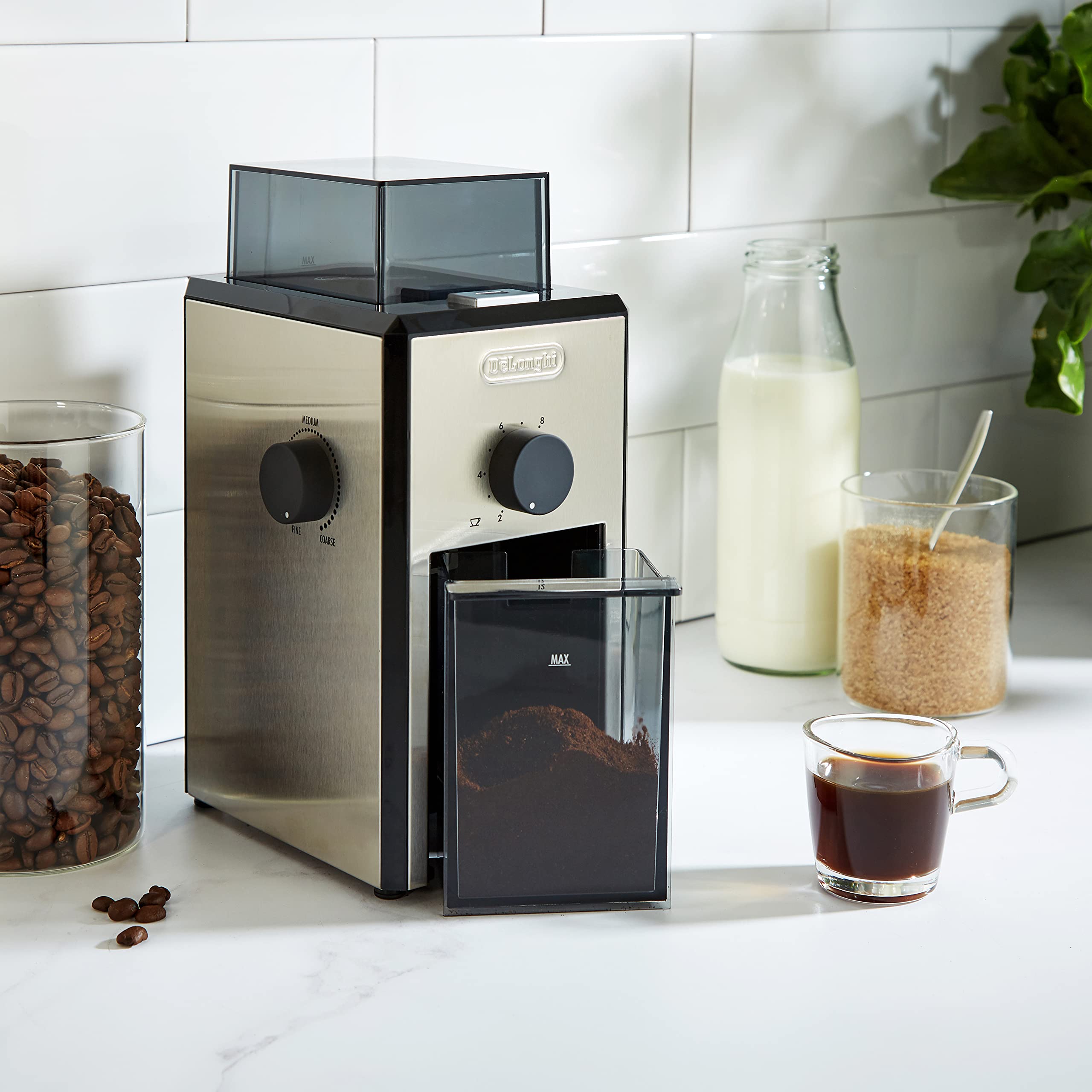 De'Longhi Stainless Steel Burr Coffee Grinder - Adjustable Coarseness for Espresso, Drip & French Press - Perfect for Home Baristas & Coffee Enthusiasts (Silver)
