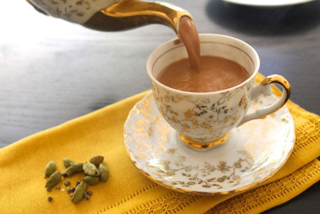Premium Karak Tea with Cardamom - Instant Chai Tea Latte Mix (12 Sachets, 20g Total) | Authentic Middle Eastern Spiced Tea | Perfect for Morning Boost, Afternoon Relaxation & Cozy Evenings