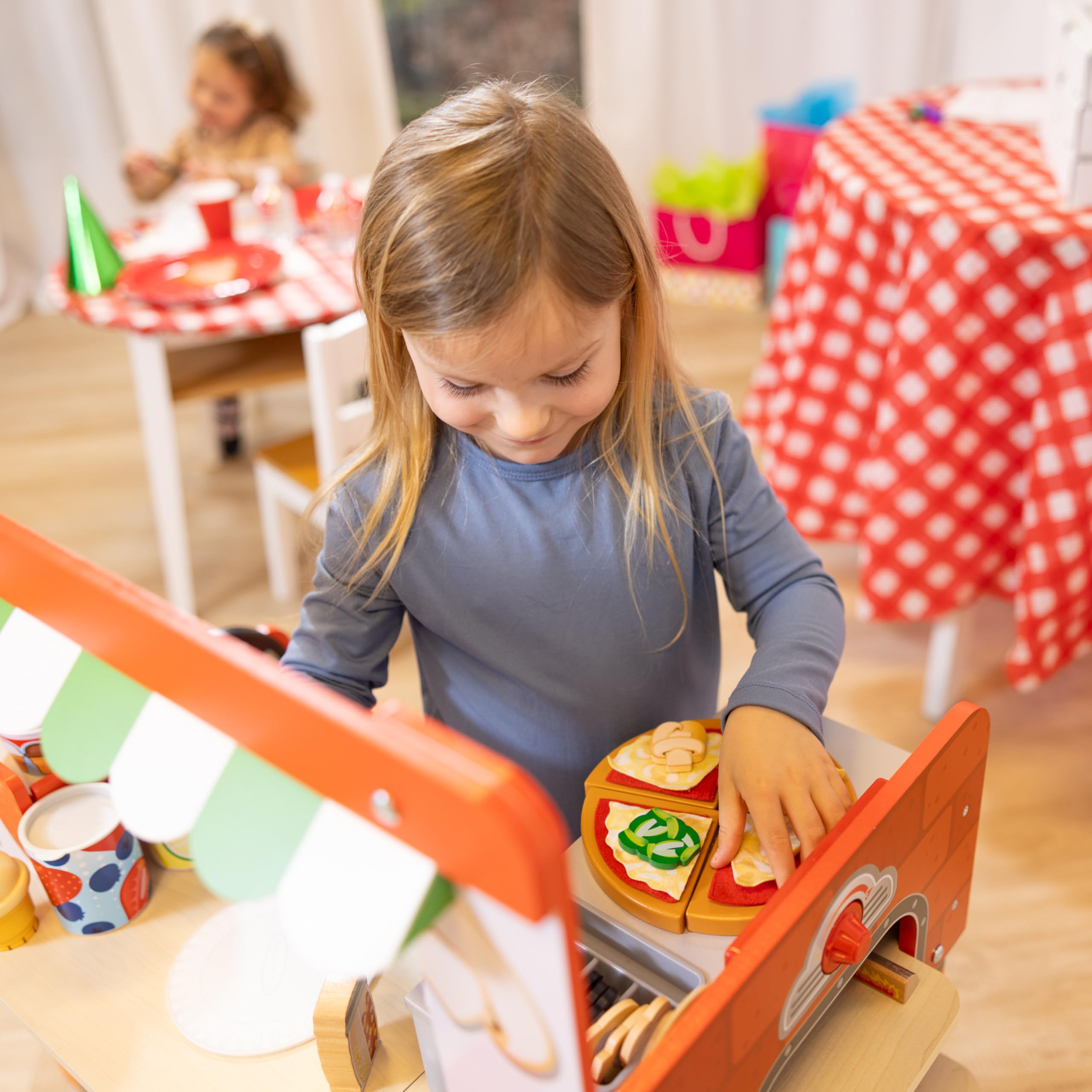 Melissa & Doug Wooden Pizza Food Truck Playset with 30+ Play Food Pieces - Pretend Play Kitchen Toy for Kids Ages 3+ - Perfect for Imaginative Play, Birthday Gifts & Preschool Learning Activities
