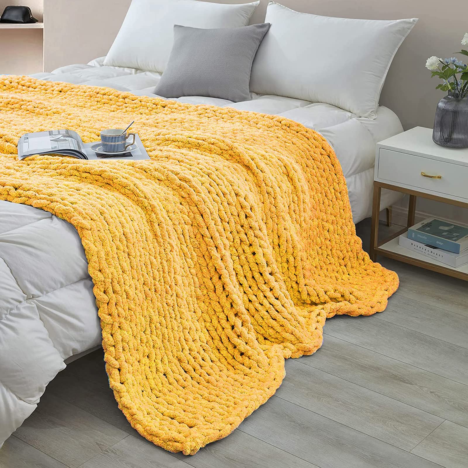 XYXH Super Soft Chunky Knit Blanket - Oversized Chenille Weighted Throw for Couch, Bed & Sofa - Cozy Knitted Blanket for Winter, Home Decor (Yellow, 120x150cm) - Perfect for Netflix Nights, Reading Nook & Gift Giving
