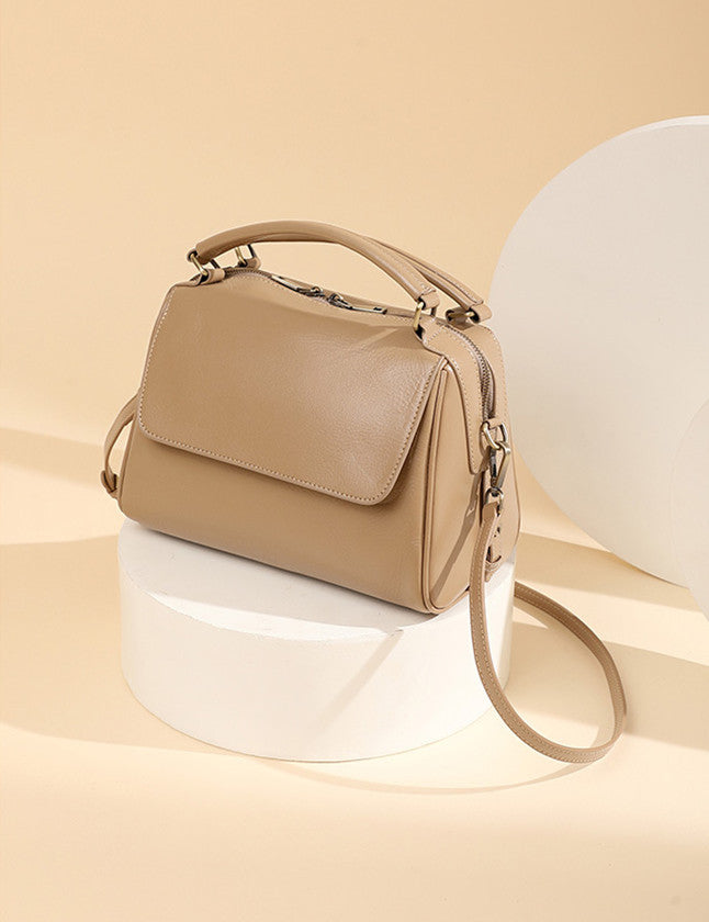 Stylish and Versatile Women's Handbag - Fashionable Crossbody Purse for Work, Travel, and Everyday Use