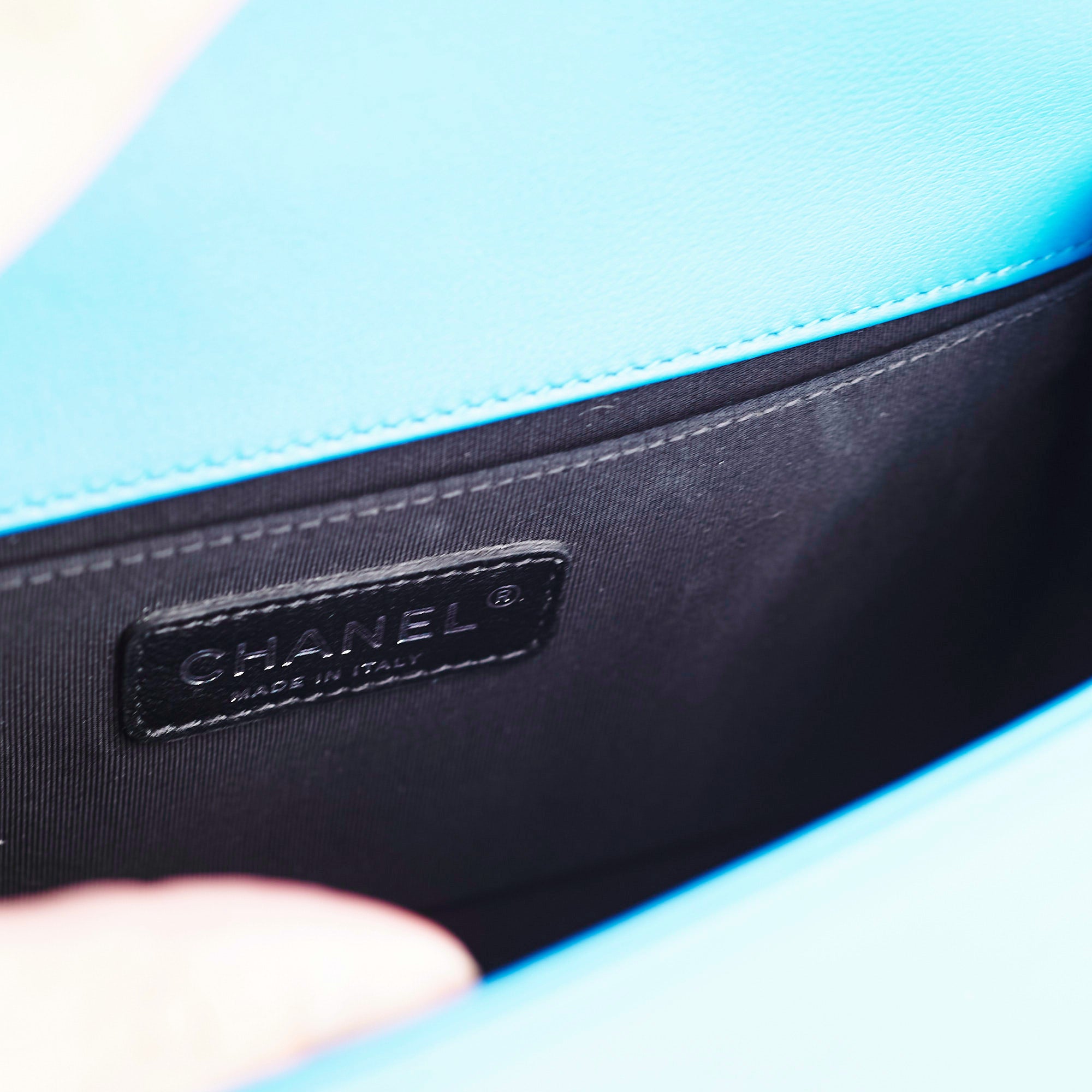 Chanel Boy Old Medium Handbag in Turquoise Blue Patent Leather - Perfect for Evening Events, Parties & Luxury Fashion Accessories
