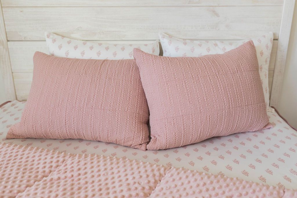 Luxury Alexandria Pillowcase Set - 100% Egyptian Cotton, Soft & Breathable for Ultimate Comfort - Perfect for Bedroom, Hotel, and Travel Use