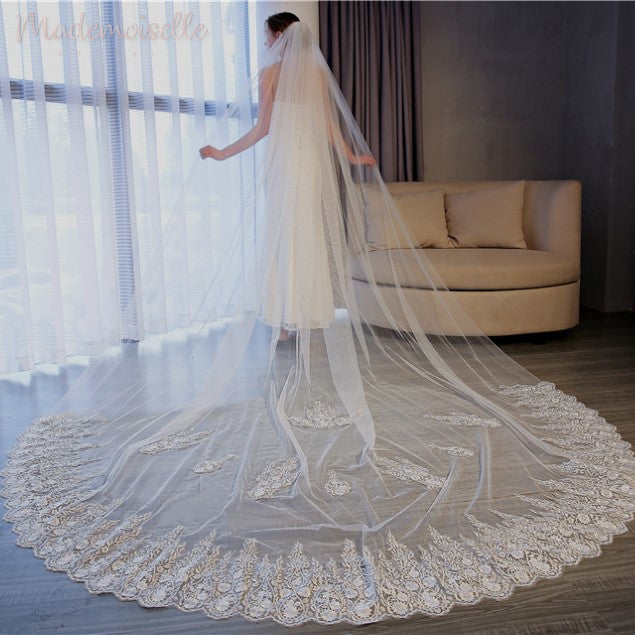Damariss Veil - Elegant Bridal Wedding Veil for Women | Perfect for Church Ceremonies, Photo Shoots & Special Occasions