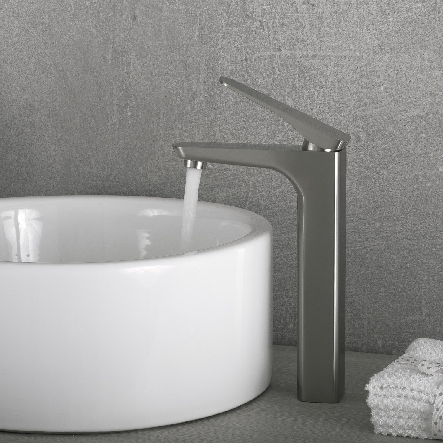 DAX Single Handle Vessel Sink Bathroom Faucet - Brushed Brass Finish, 5.3