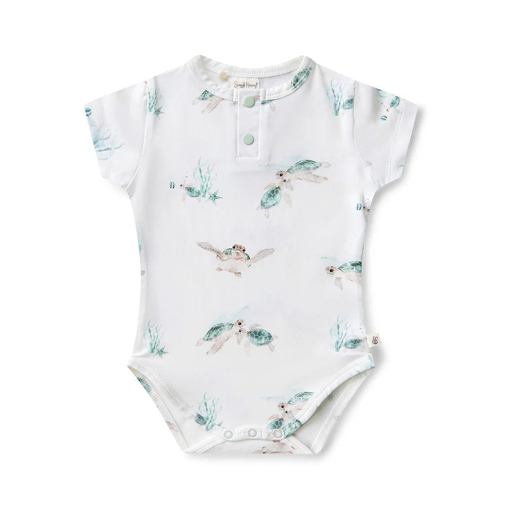 Organic Baby Short Sleeve Bodysuit - Soft Cotton Onesie for Newborns & Infants - Cute Turtle Design - Perfect for Playtime, Daycare & Photo Shoots