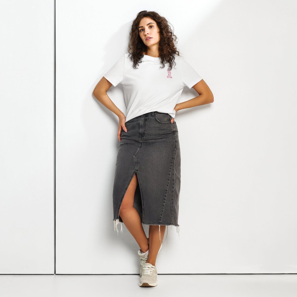 Embroidered Organic Cotton Women's T-Shirt - Eco-Friendly Casual Tee for Everyday Wear | Perfect for Outdoors, Work & Relaxation