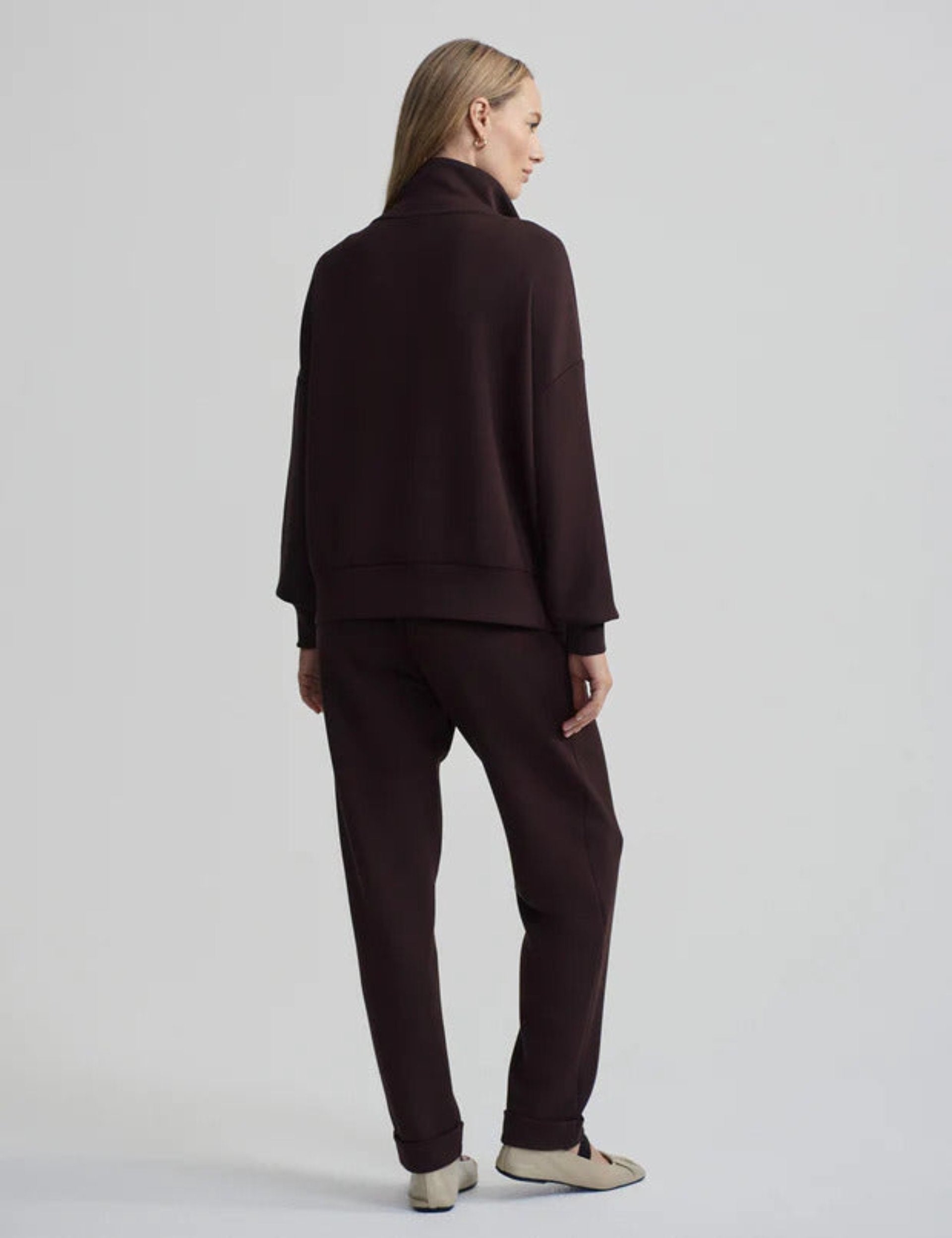 Hawley Half Zip Sweatshirt for Men & Women | Soft Cotton Blend Pullover | Coffee Bean Color | Perfect for Casual Wear, Outdoor Activities & Layering in Cool Weather