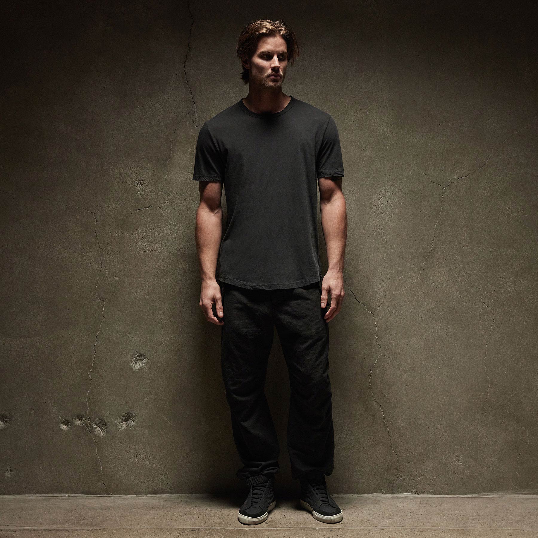 Clear Jersey Crew Carbon Pigment T-Shirt - Soft & Breathable Men's Casual Tee for Everyday Wear, Gym, and Street Style