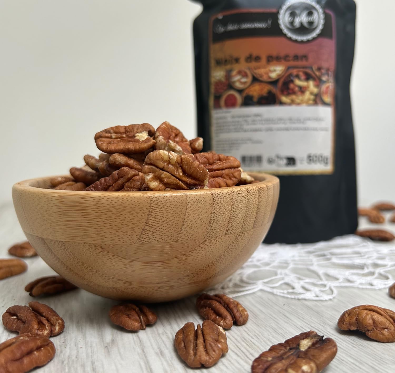 Premium Pecans 1kg (2.2 lbs) - Fresh, Crunchy & Delicious - Perfect for Baking, Snacking & Holiday Gifts - LA PLANTIGO