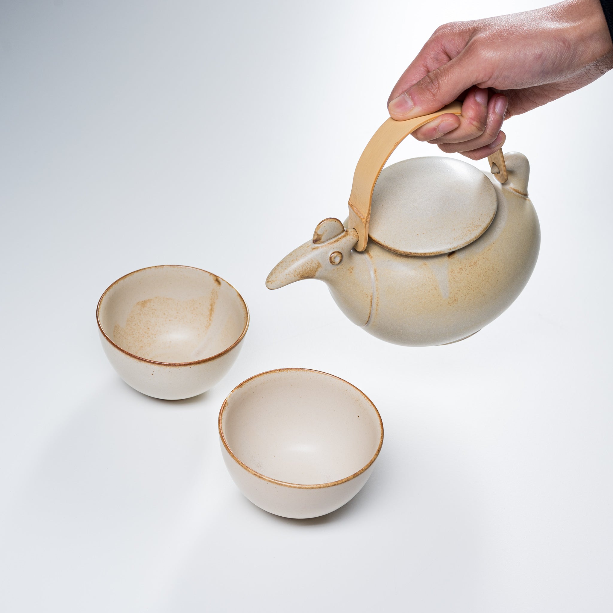 Tori Bird Teapot Set with 2 Cups - Japanese Style Ceramic Tea Set for Home & Office Use - Perfect for Afternoon Tea, Gifts, and Relaxation