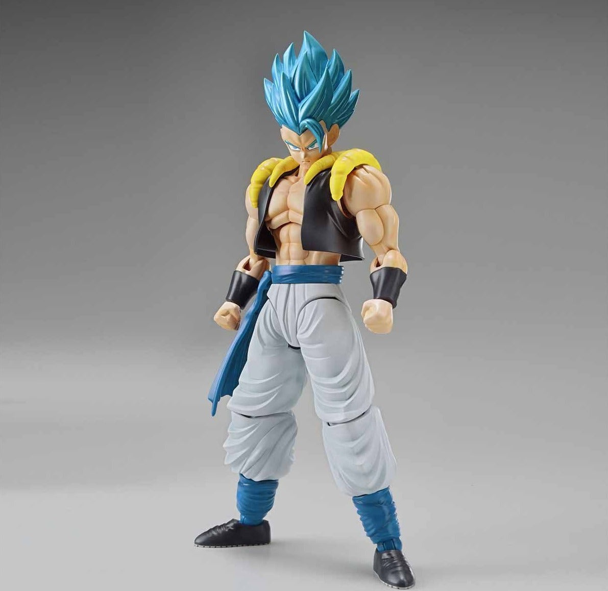 Figure Rise Standard Dragon Ball Super Super Saiyan God Super Saiyan Gogeta Plastic Model Kit - Build & Display Your Favorite DBZ Fusion Warrior for Anime Collectors & Action Figure Enthusiasts