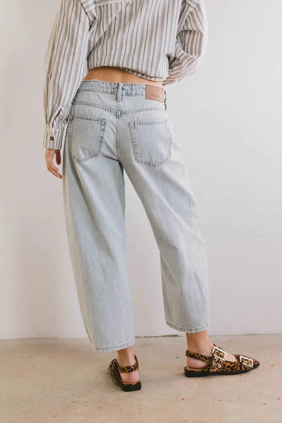 Bentlee Cropped Barrel Jeans - Light Wash Denim for Women | Perfect for Casual Outfits & Street Style