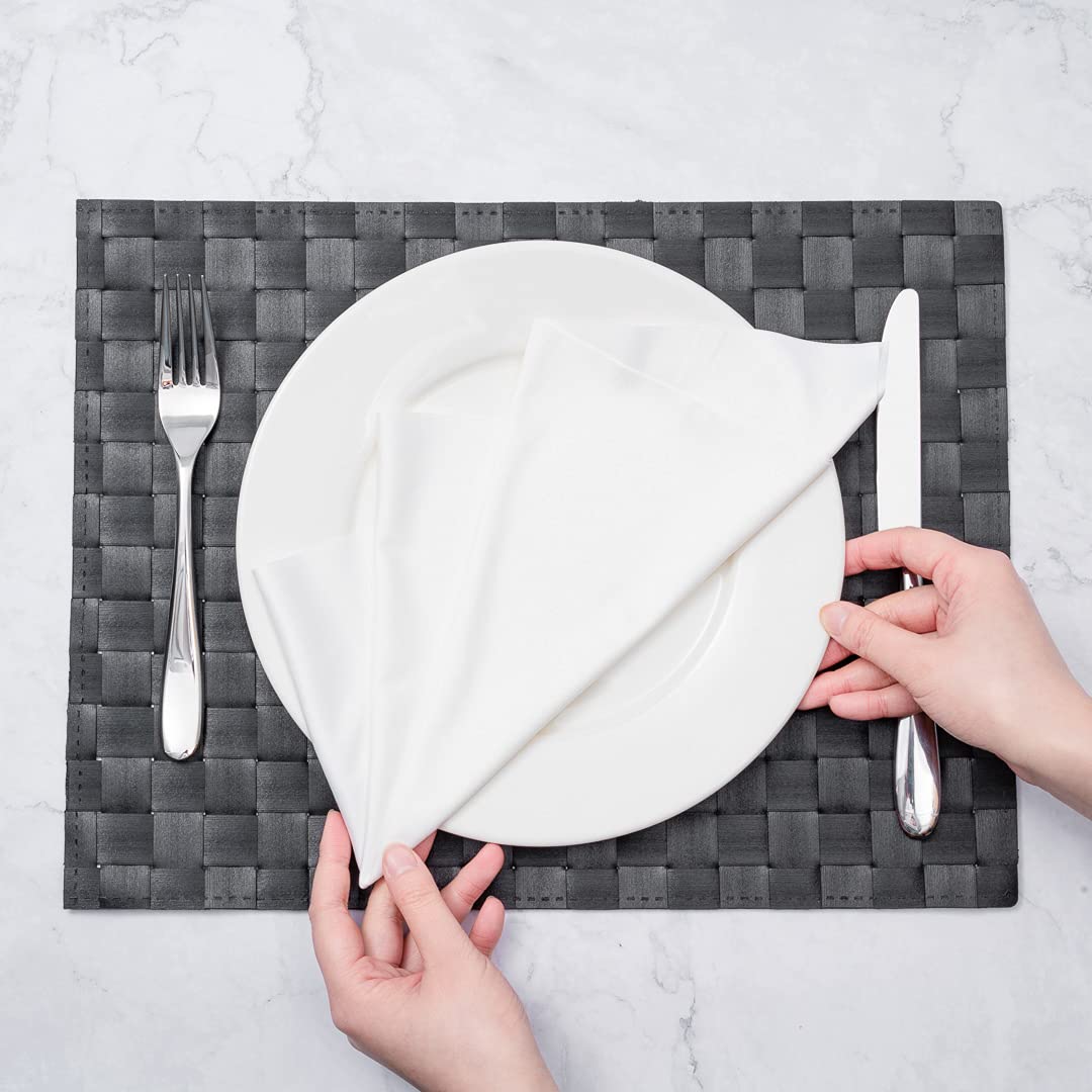 Restaurantware Macroweave 16 x 12 Inch Woven Placemats Set of 6 - Durable & Easy Clean Black Plastic Table Mats for Dining, Kitchen, Restaurant - Perfect for Everyday Use, Parties & Formal Events