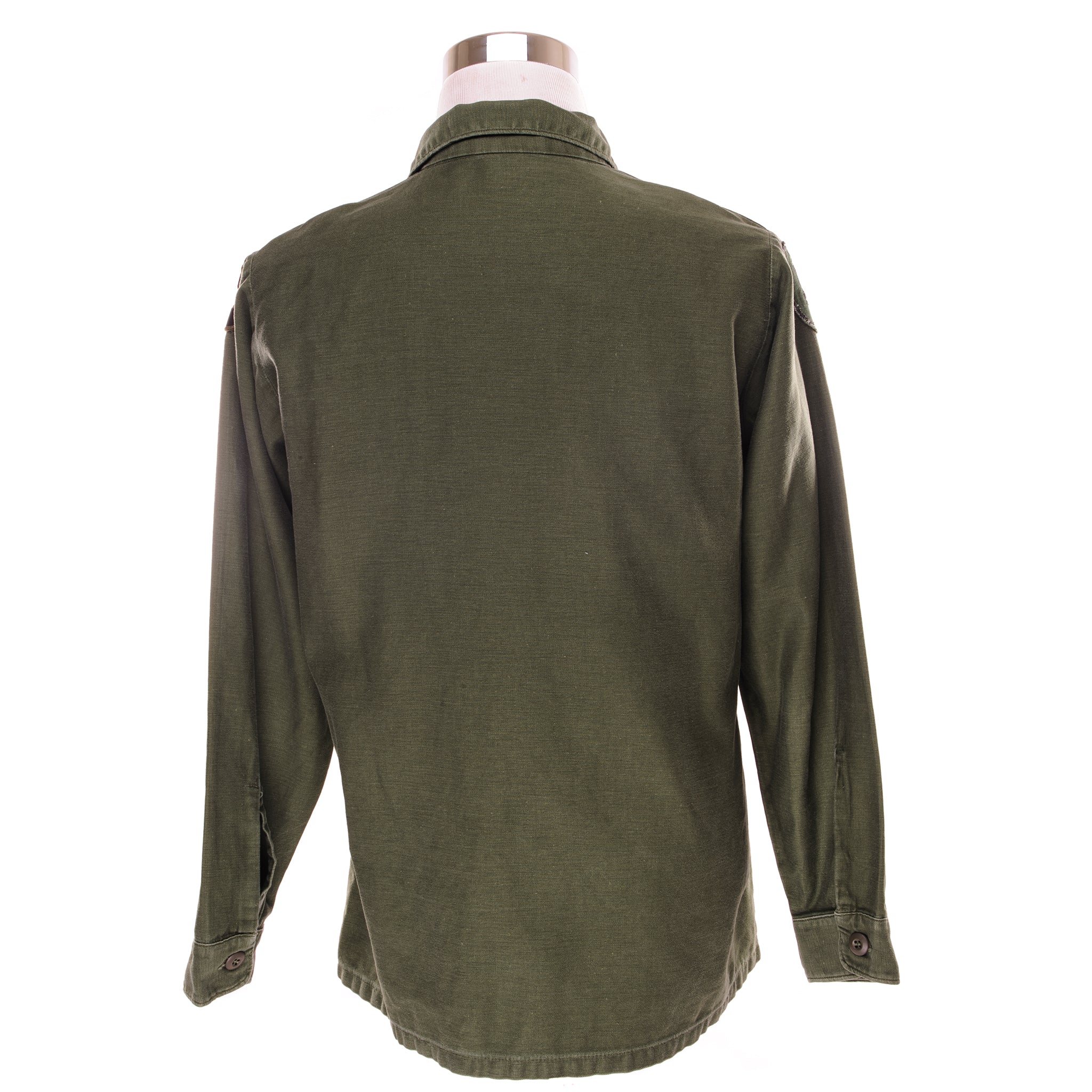 Vintage US Army Sateen Utility Shirt P64 Vietnam War Era - Size 15.5 x 33 with Original Patches | Military Collectible, Reenactment & Vintage Fashion