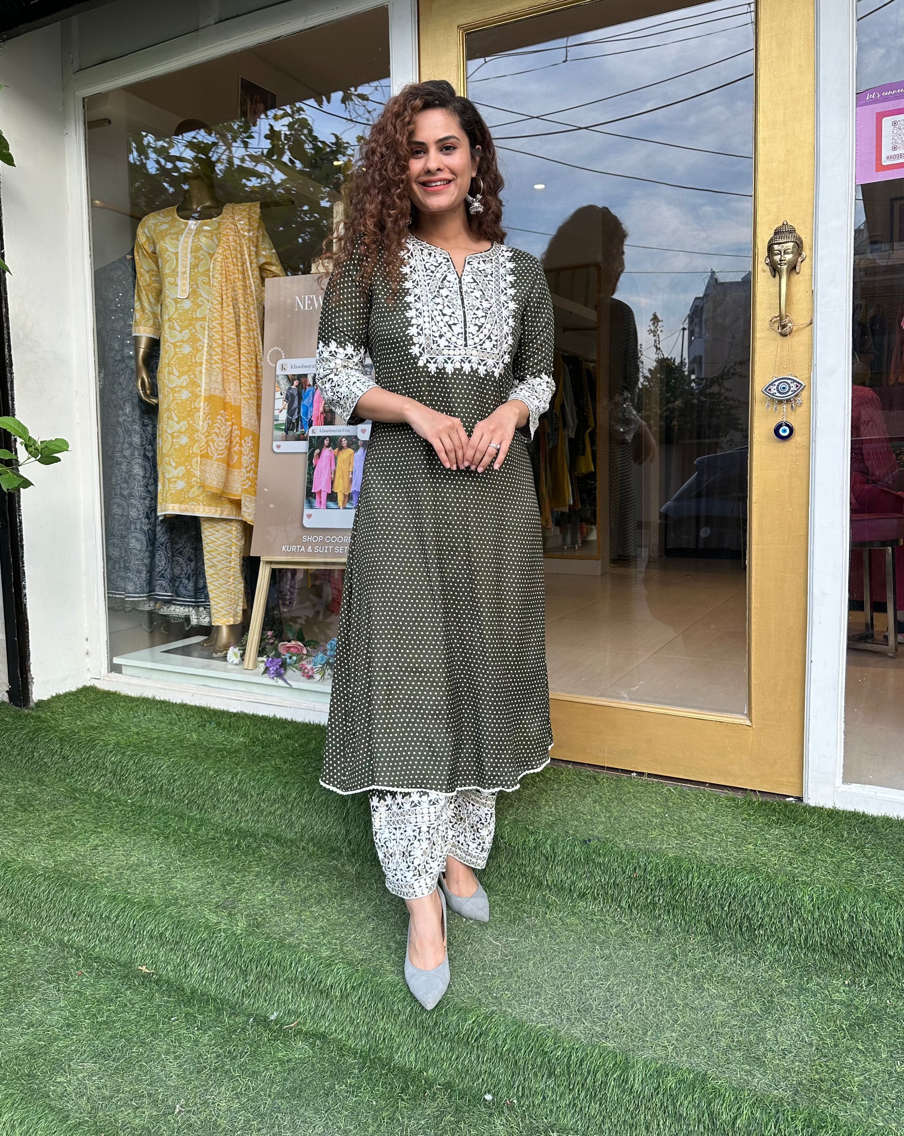 Green Embroidered Muslin Silk Kurta Set for Women - Elegant Traditional Indian Outfit for Festivals, Weddings & Special Occasions