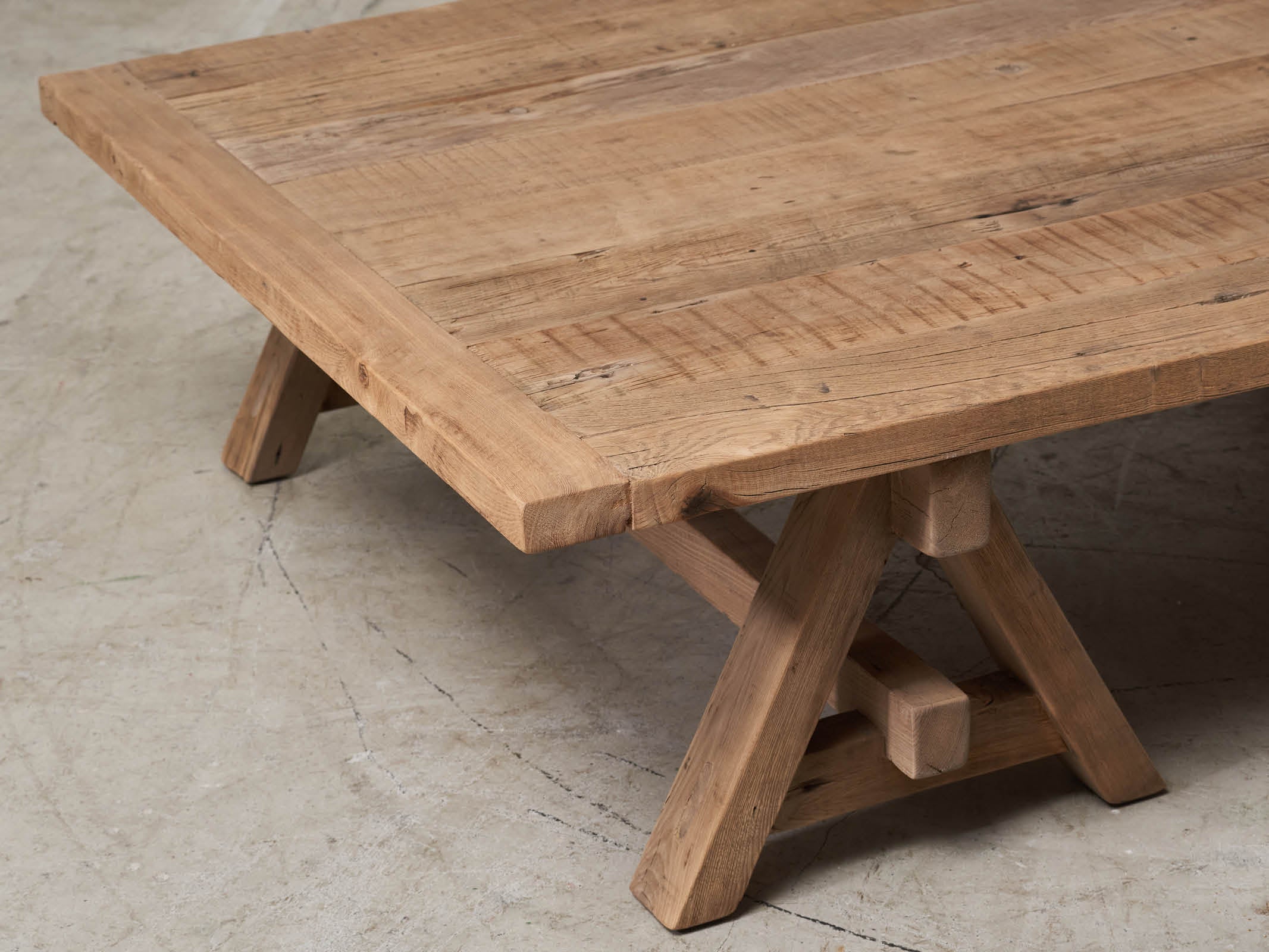 Modern A-Frame Coffee Table - Solid Wood Mid Century Design for Living Room, Lounge & Office - Stylish & Functional Home Decor Furniture