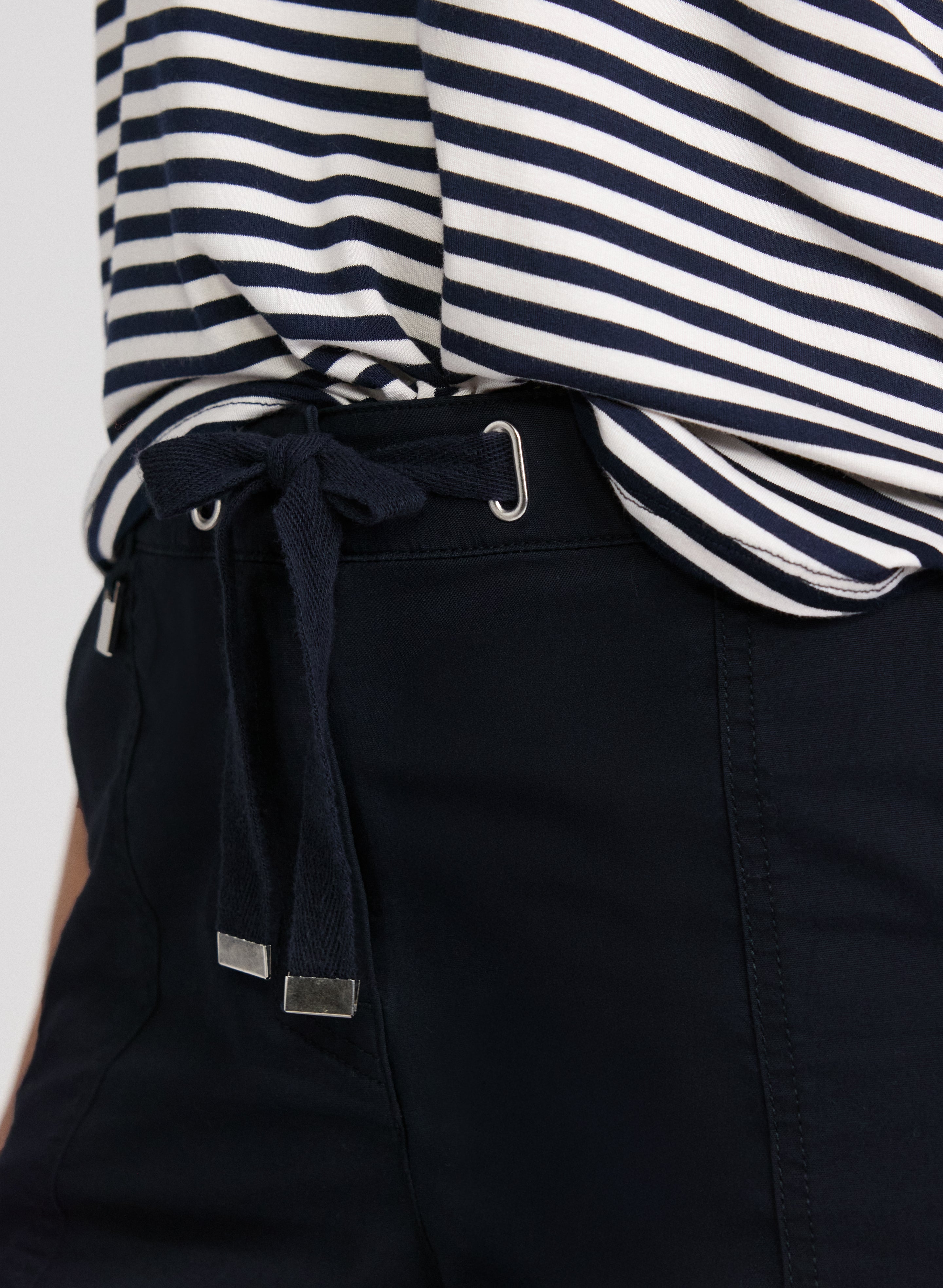 Breathable Cotton Blend Drawstring Shorts for Men & Women - Comfortable Casual Wear for Summer, Gym, and Outdoor Activities