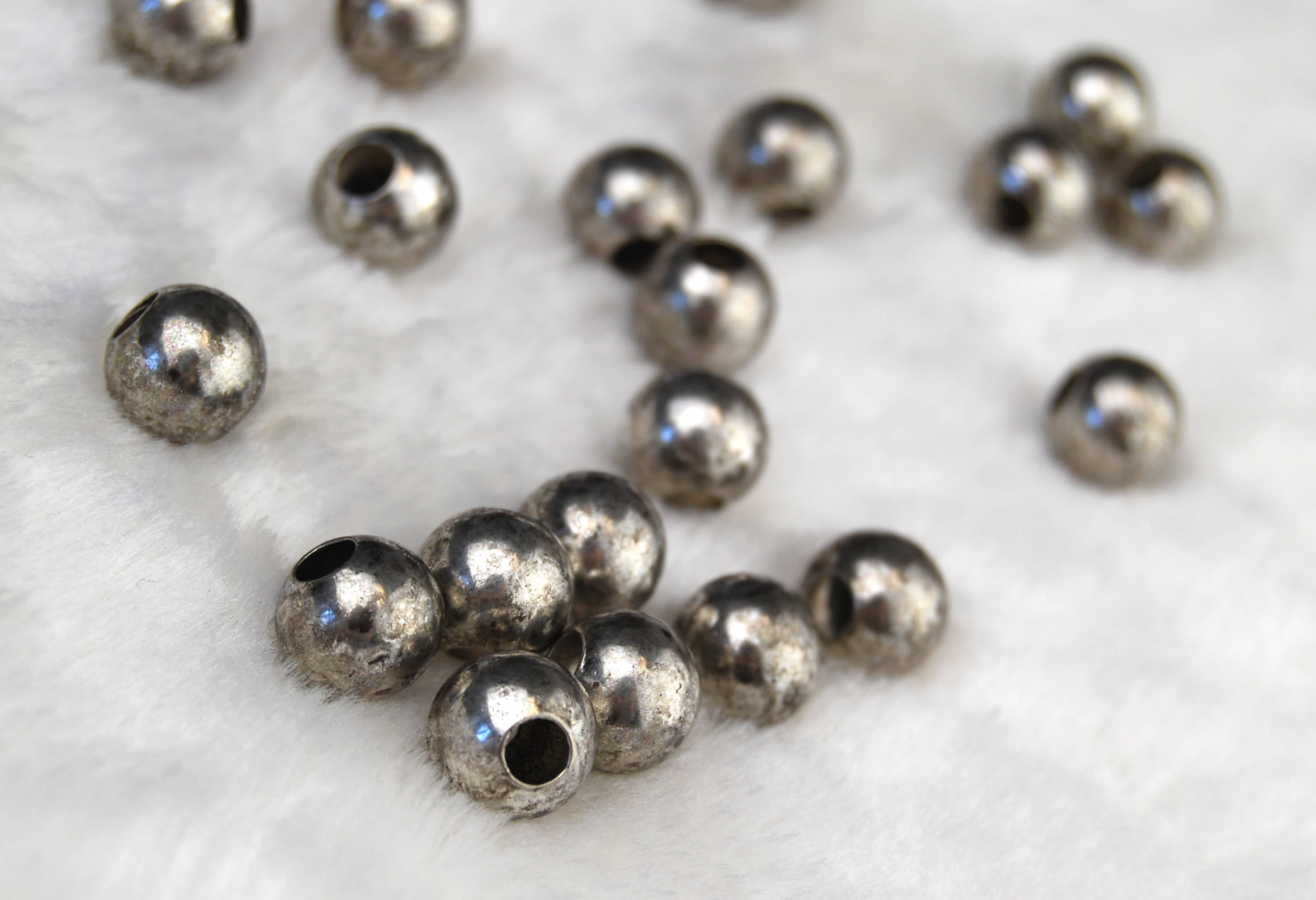 Antique Silver Plated Bronze Beads - 4.0mm Hole, 10mm Size, Pack of 20 - Perfect for Jewelry Making, DIY Crafts, and Beading Projects