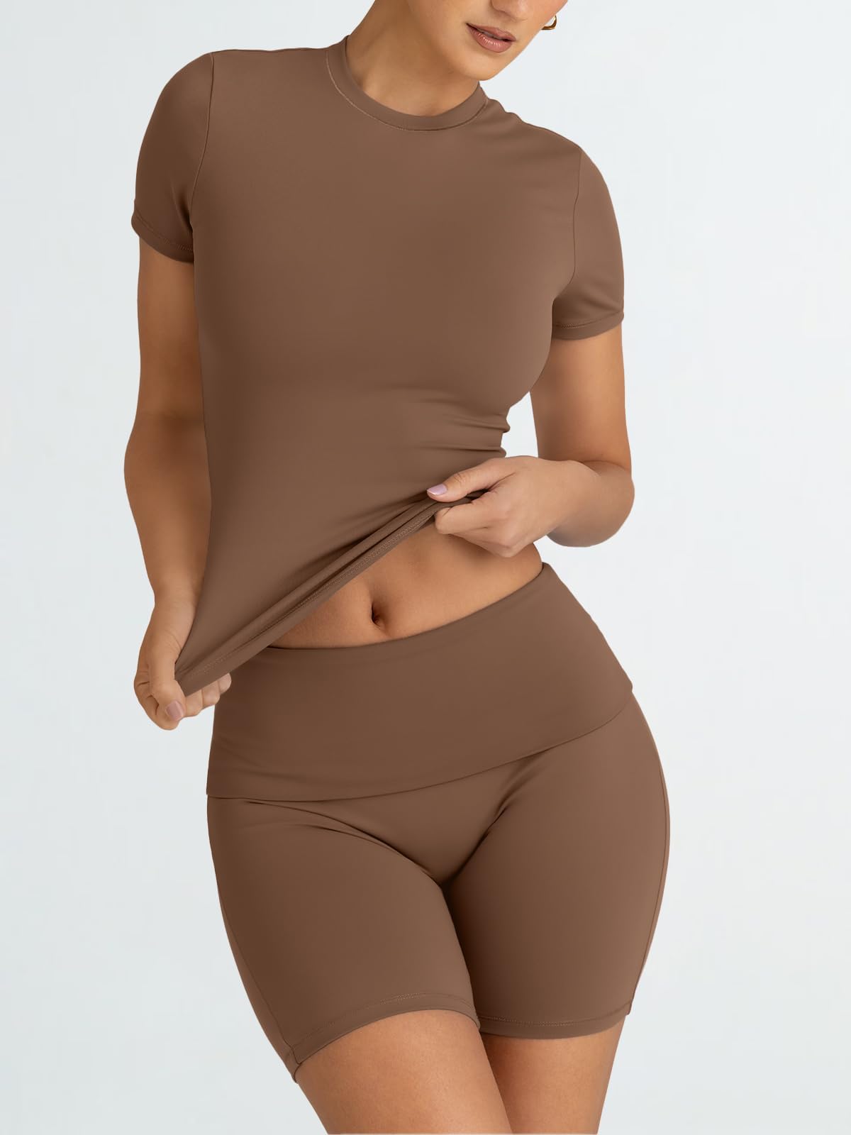 Trendy Queen Women's 2-Piece Workout Set - Matching Shorts & Top Lounge Set | Summer Gym Clothes & Casual Outfits for Women | Perfect for Yoga, Running, and Streetwear Fashion