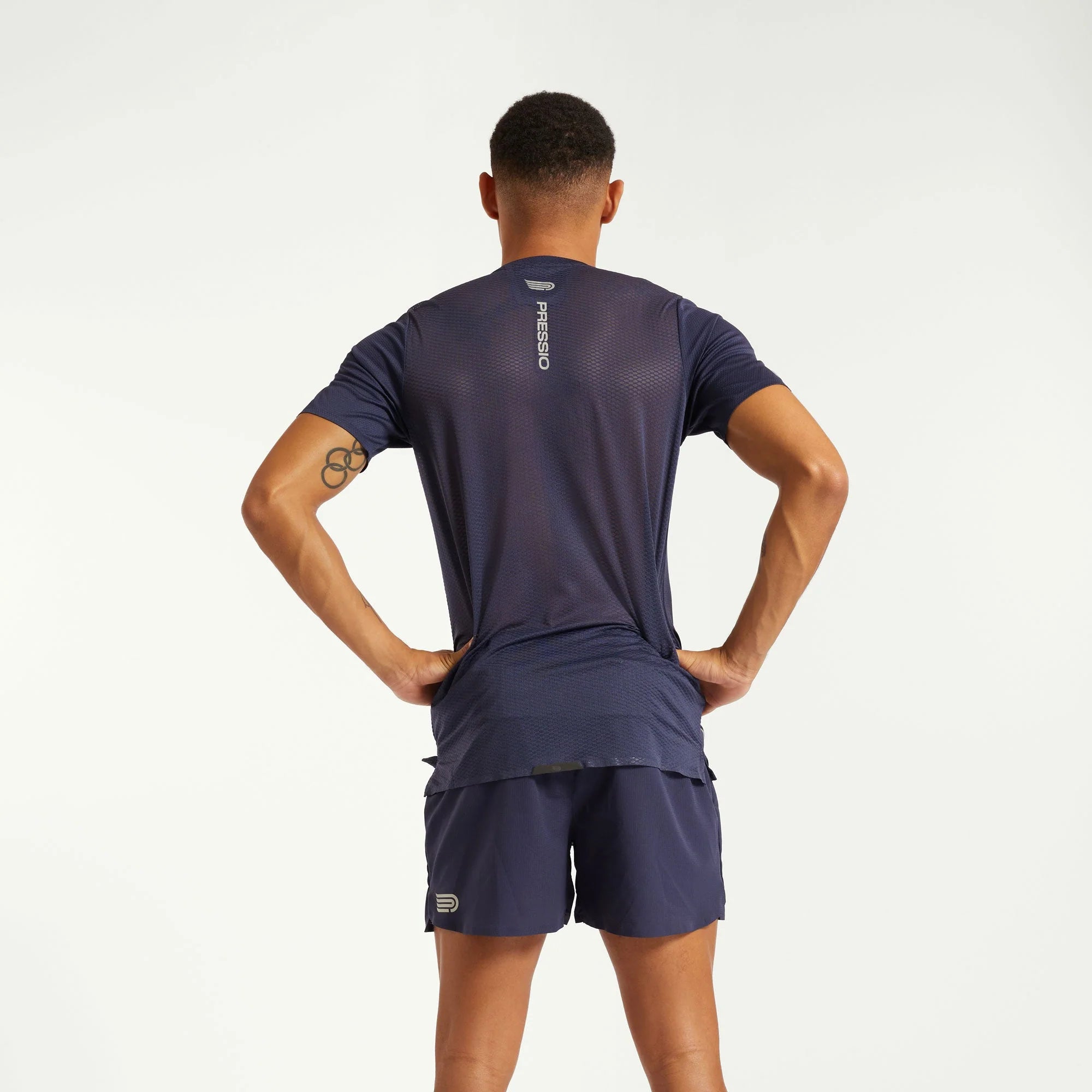Pressio Men's Running Shirt - Lightweight Moisture Wicking Performance Top for Jogging & Workouts - Navy/Silver Athletic Tee for Gym, Marathon & Outdoor Sports