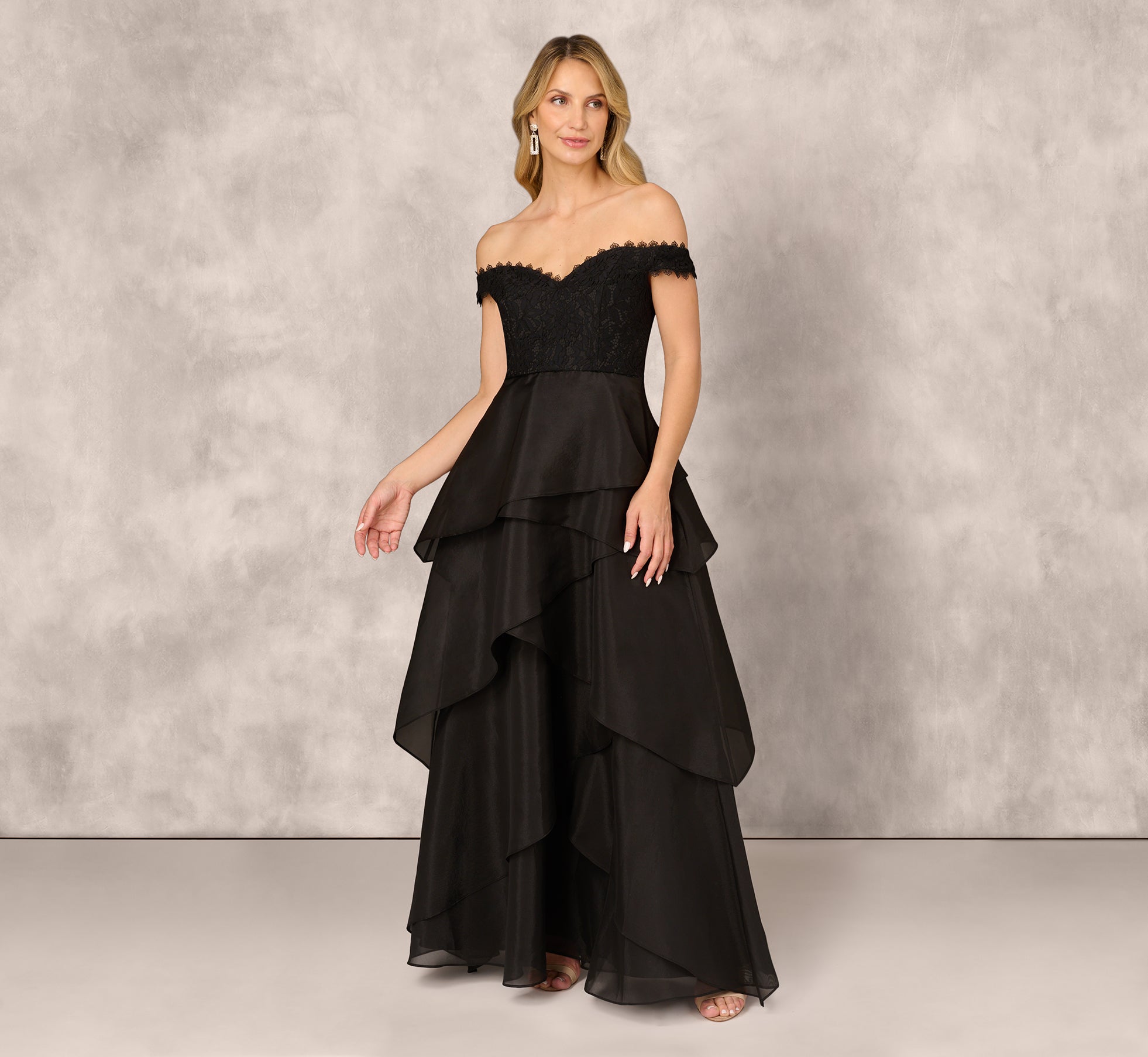 Elegant Black Strapless Organza Ball Gown with Off-the-Shoulder Neckline - Perfect for Prom, Wedding, and Formal Evening Events
