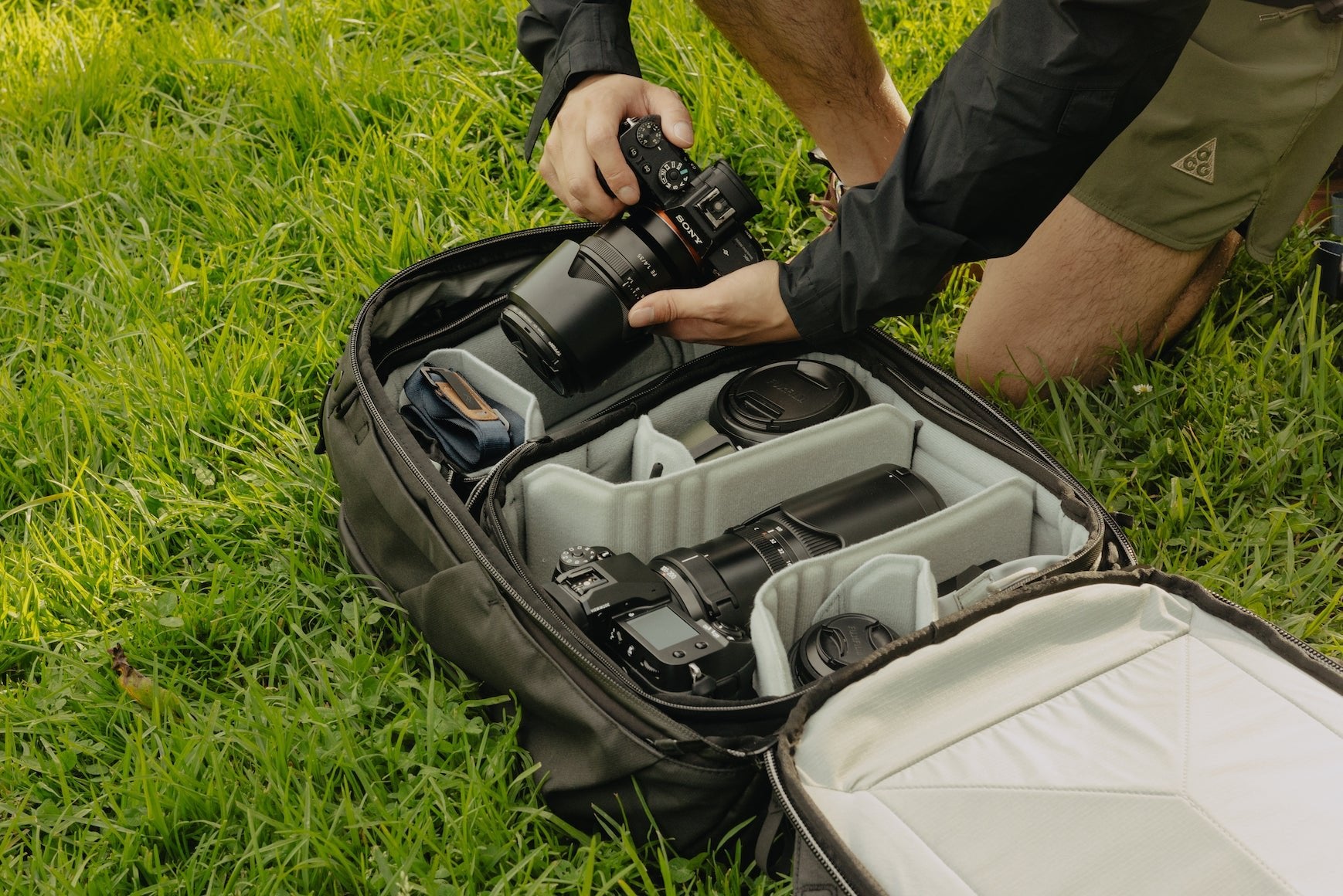 Peak Design Camera Cube v2 (Medium) - Waterproof DSLR & Mirrorless Camera Case for Travel, Hiking & Outdoor Photography - Durable & Lightweight Gear Storage Solution