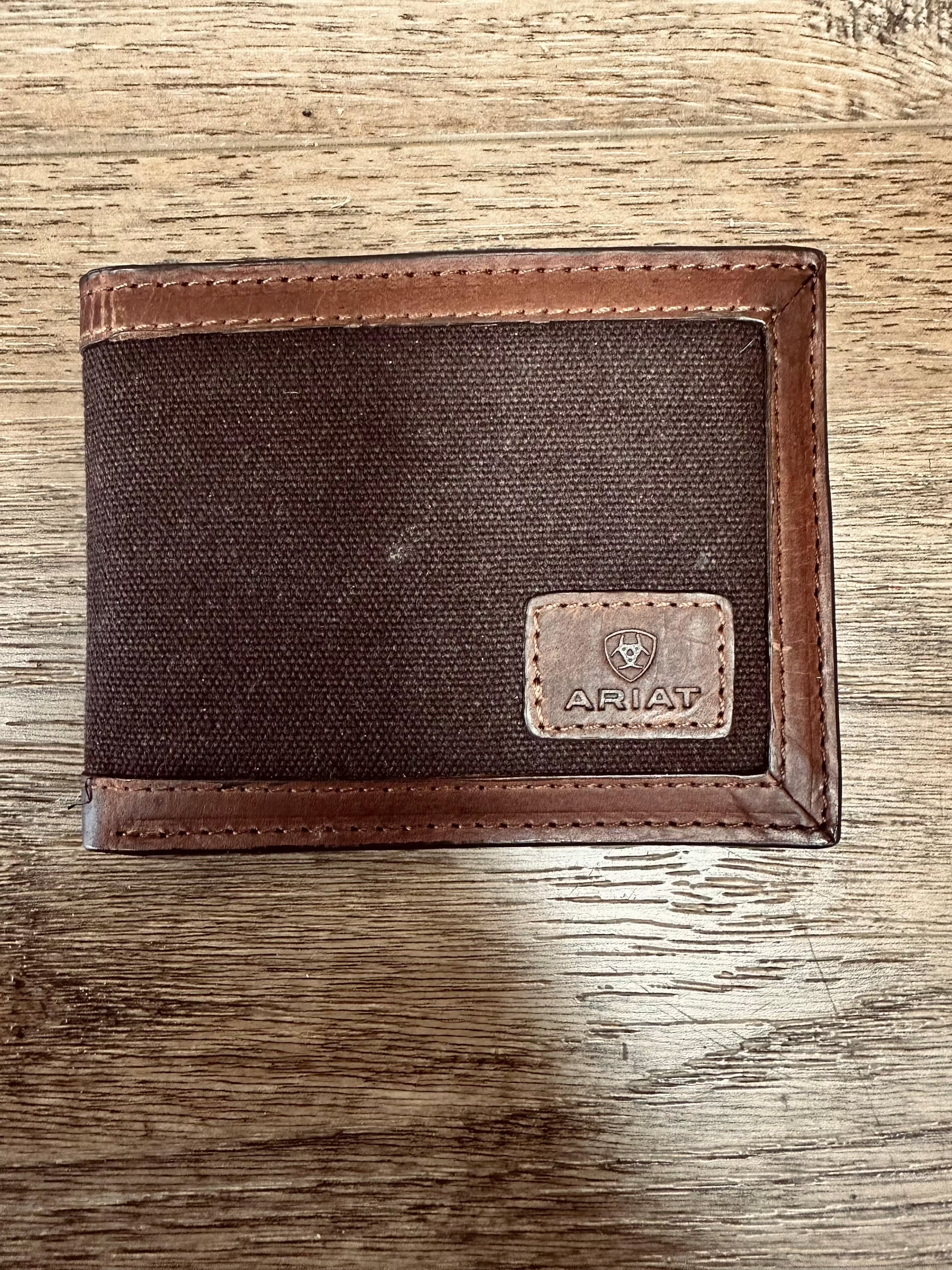 Ariat Logo Brown Leather & Canvas Wallet for Men - Genuine Cowhide Bifold Wallet with RFID Protection - Perfect for Everyday Use, Travel & Gifts