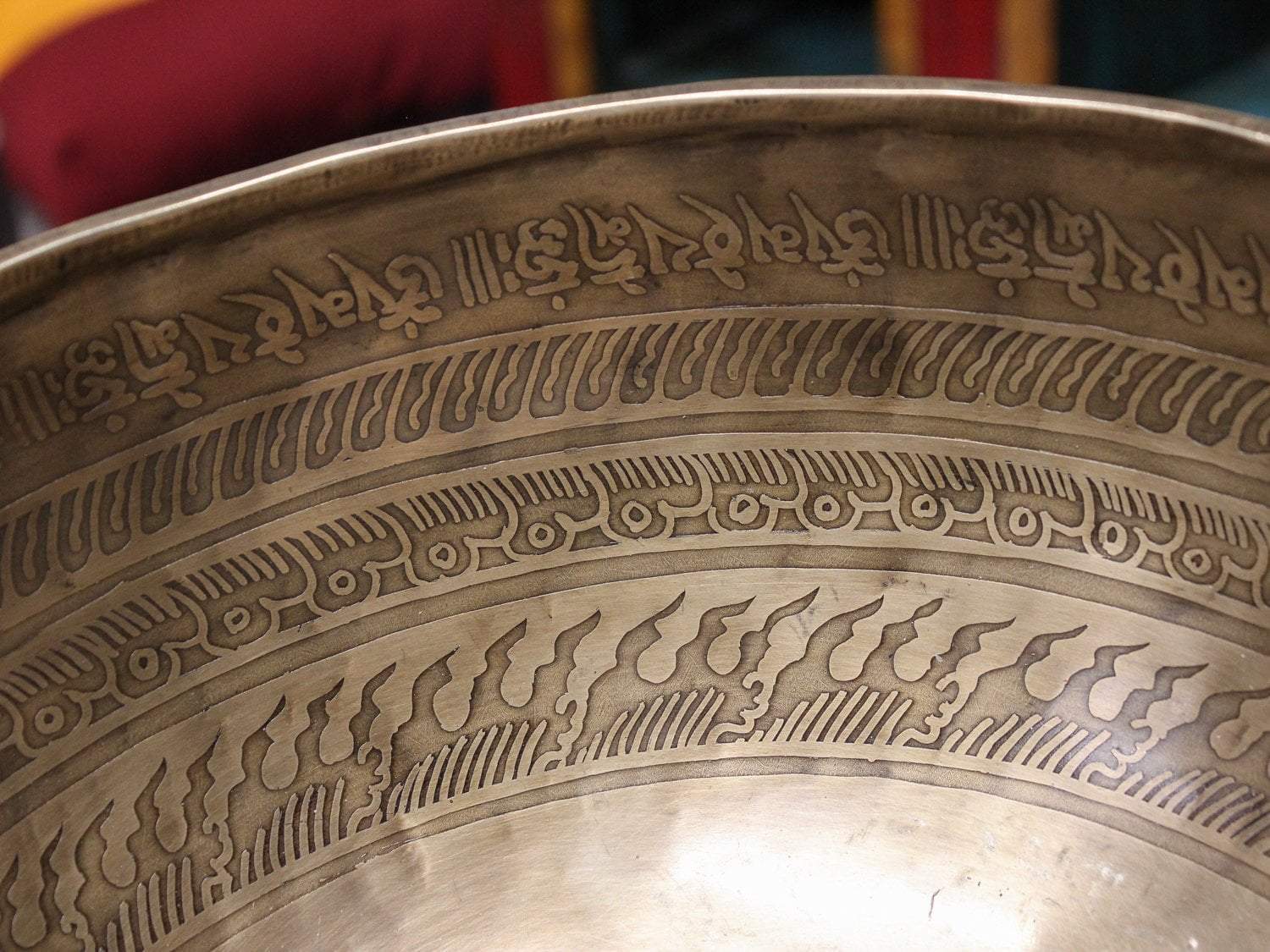 12 Inch Singing Bowl with Auspicious Symbols - Handcrafted Meditation Bowl for Yoga, Sound Healing & Relaxation - Perfect for Mindfulness, Therapy & Spiritual Practices