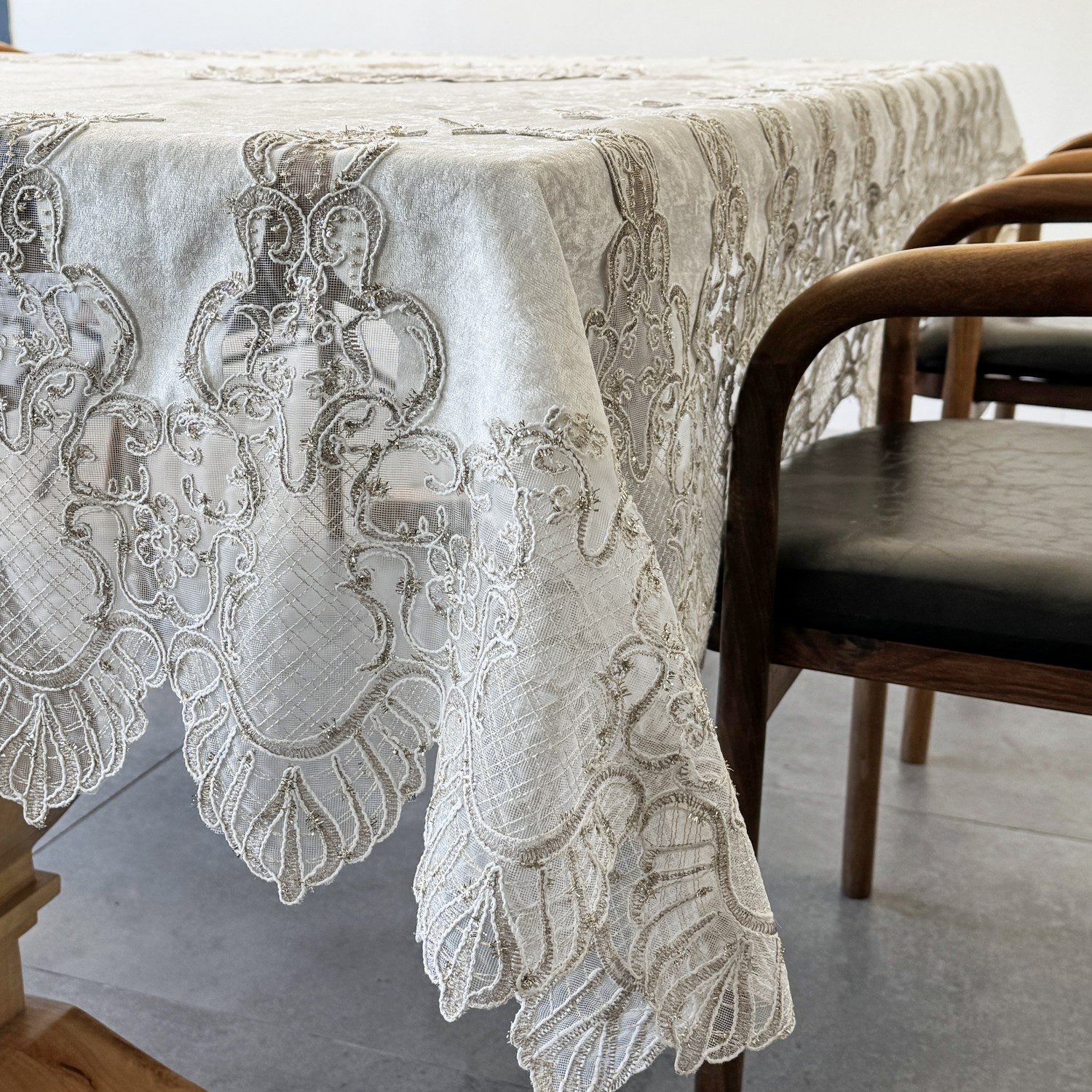 Embroidered Rectangular Tablecloth - Elegant Dining Table Decor for Wedding, Party & Holiday Celebrations | Premium Cotton Table Cover for Formal Dining & Home Decor