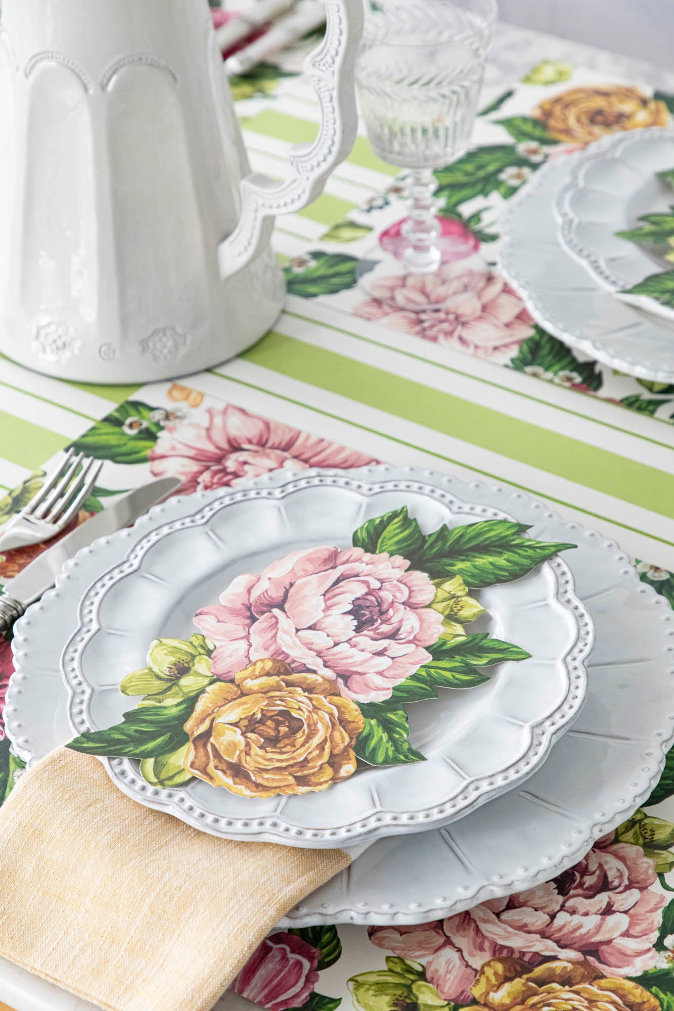 Eco-Friendly Waterproof Garden Cascade Placemat Set of 4 - Non-Slip Dining Table Mats for Outdoor Patio, Picnic & Home Decor - Washable PVC Placemats for Kitchen, BBQ & Party Use