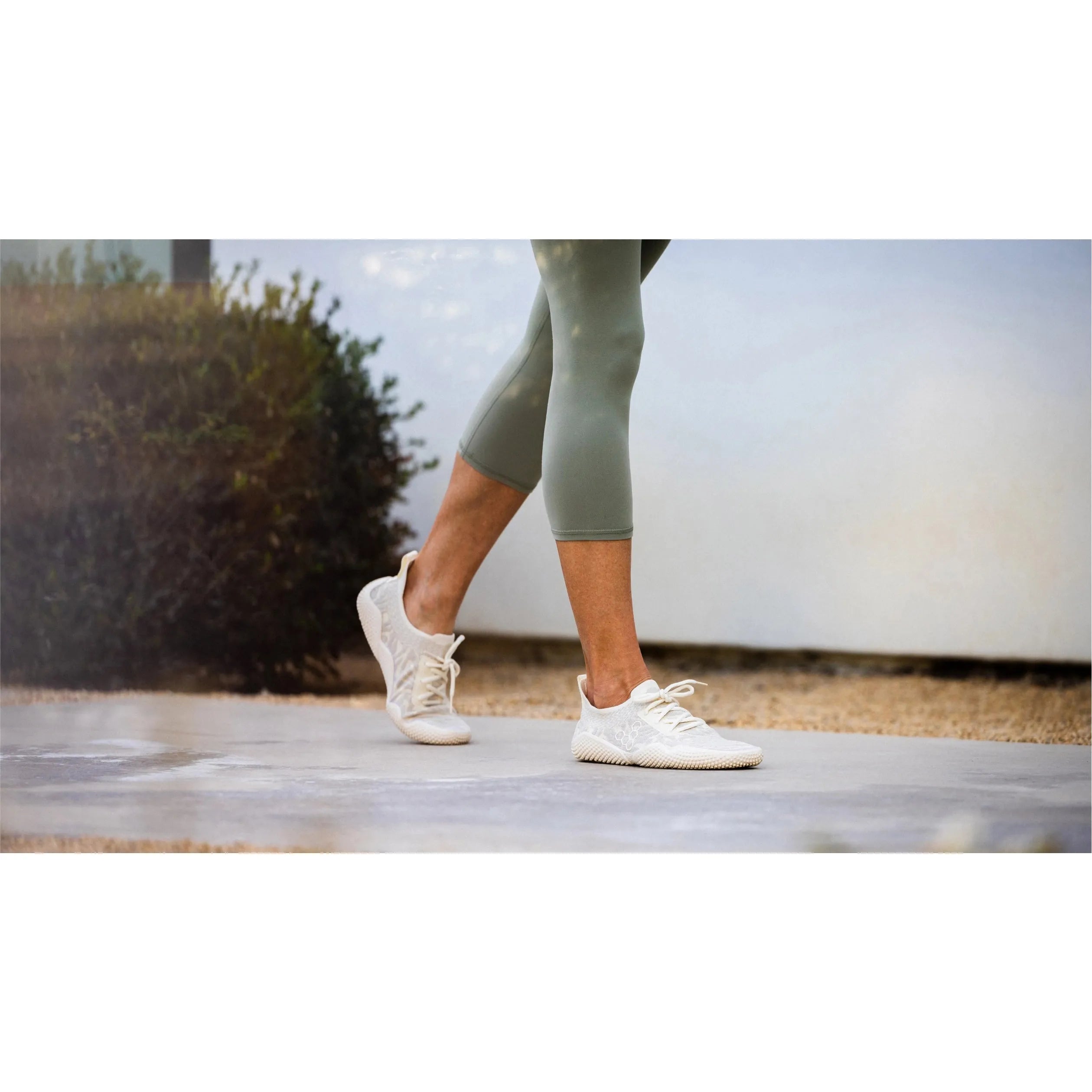 Vivobarefoot Women's Motus Studio Sneakers - Barefoot Minimalist Shoes for Yoga, Pilates & Gym Workouts - Lightweight Flexible Workout Shoes for Women