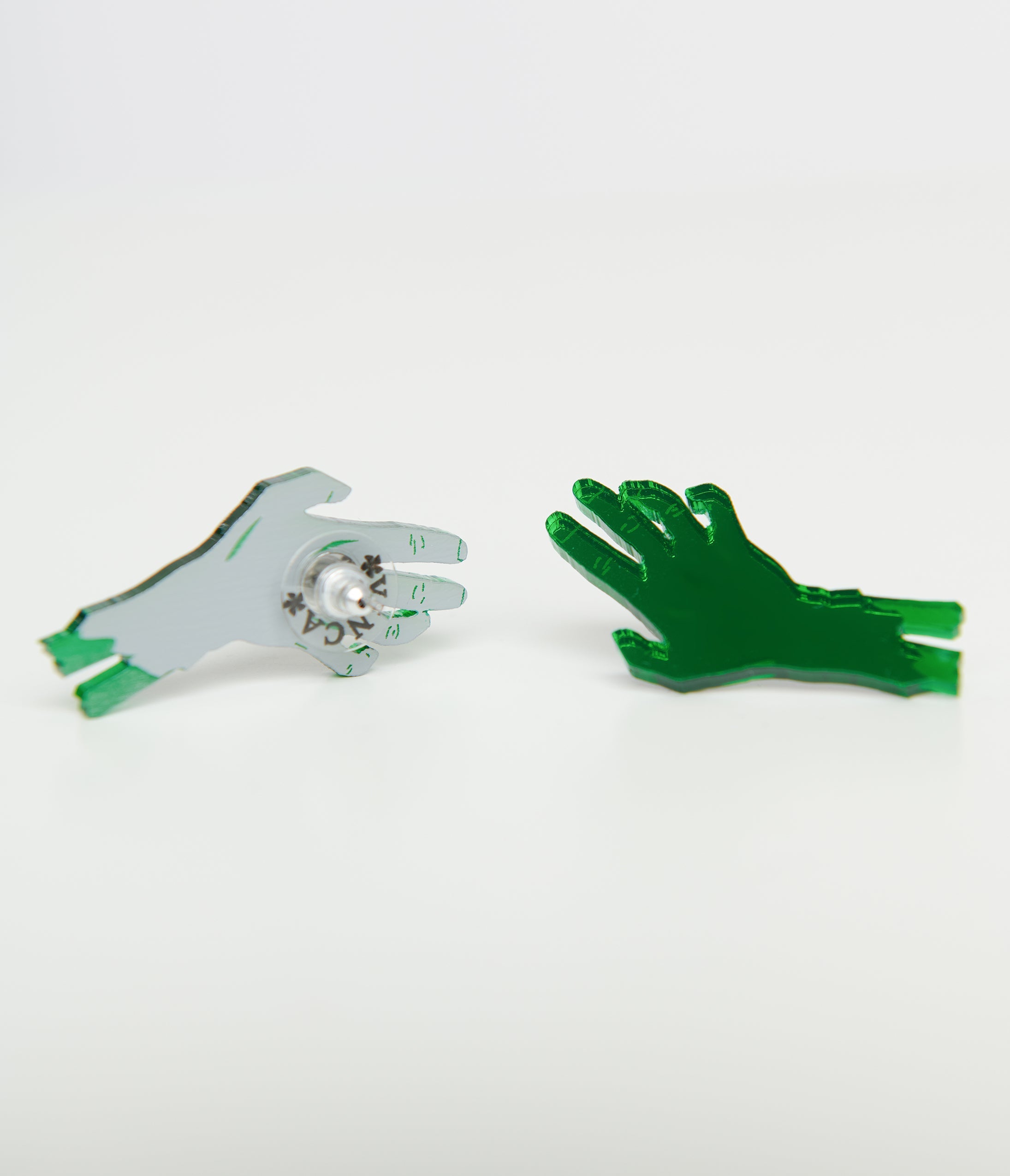 Spooky Green Zombie Hand Earrings for Women - Halloween Gothic Horror Jewelry - Perfect for Costume Parties & Cosplay