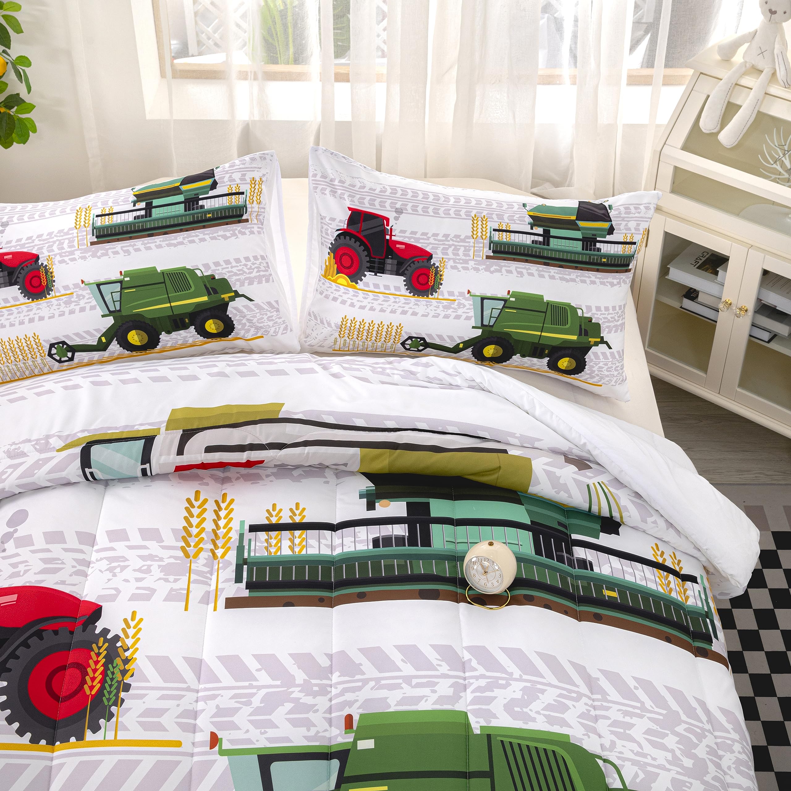 CVHOUSE Boys Tractor Bedding Set - Excavator, Trucks & Cars Themed Comforter with 2 Pillowcases - 3-Piece Kids Bed Set for Farm & Construction Lovers - Perfect for Toddler Rooms, Birthday Gifts & Nursery Decor