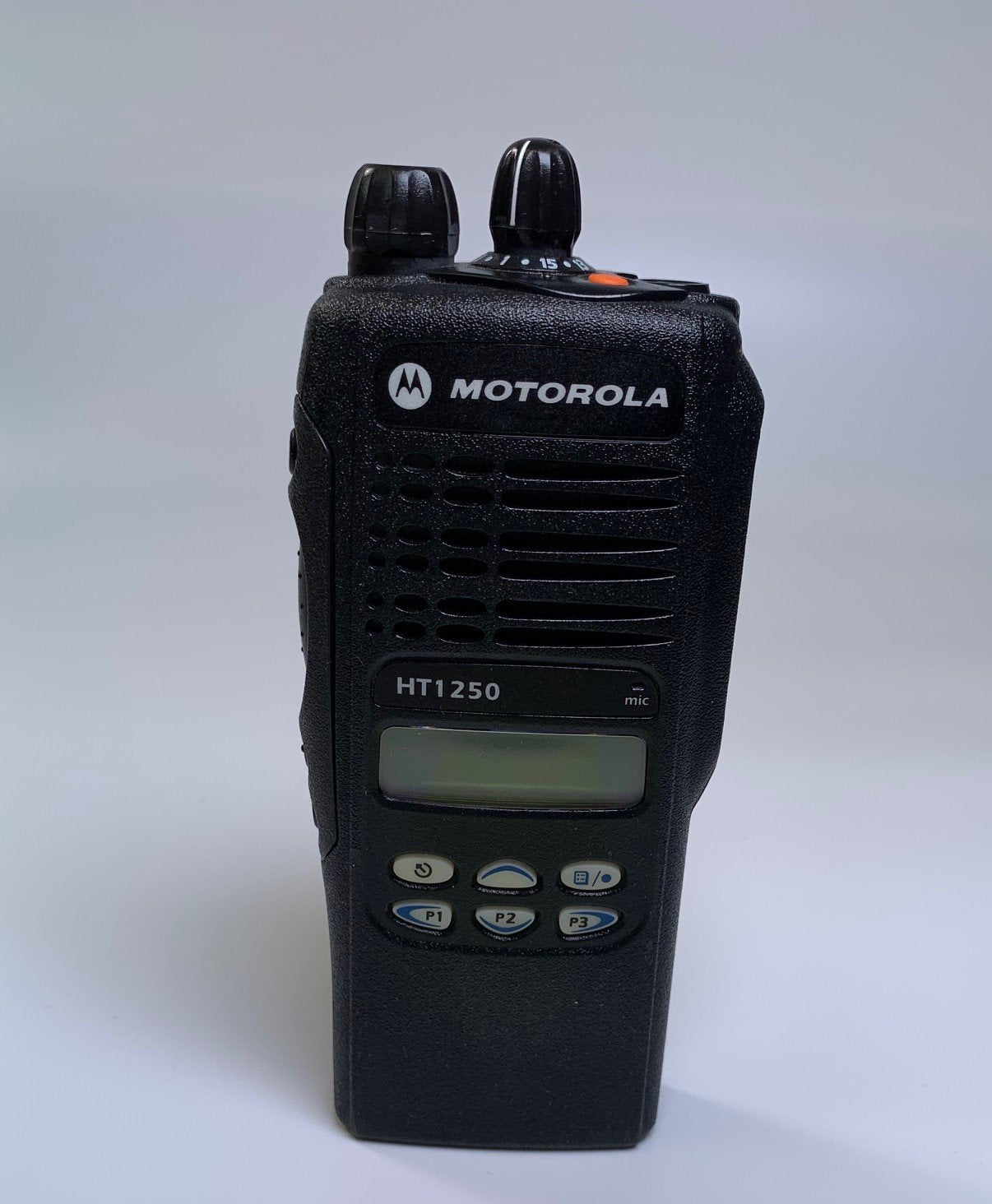 Motorola HT1250 AAH25CEF9AA5AN Limited Low Band Portable Two-Way Radio - Durable Walkie Talkie for Construction, Security & Outdoor Adventures