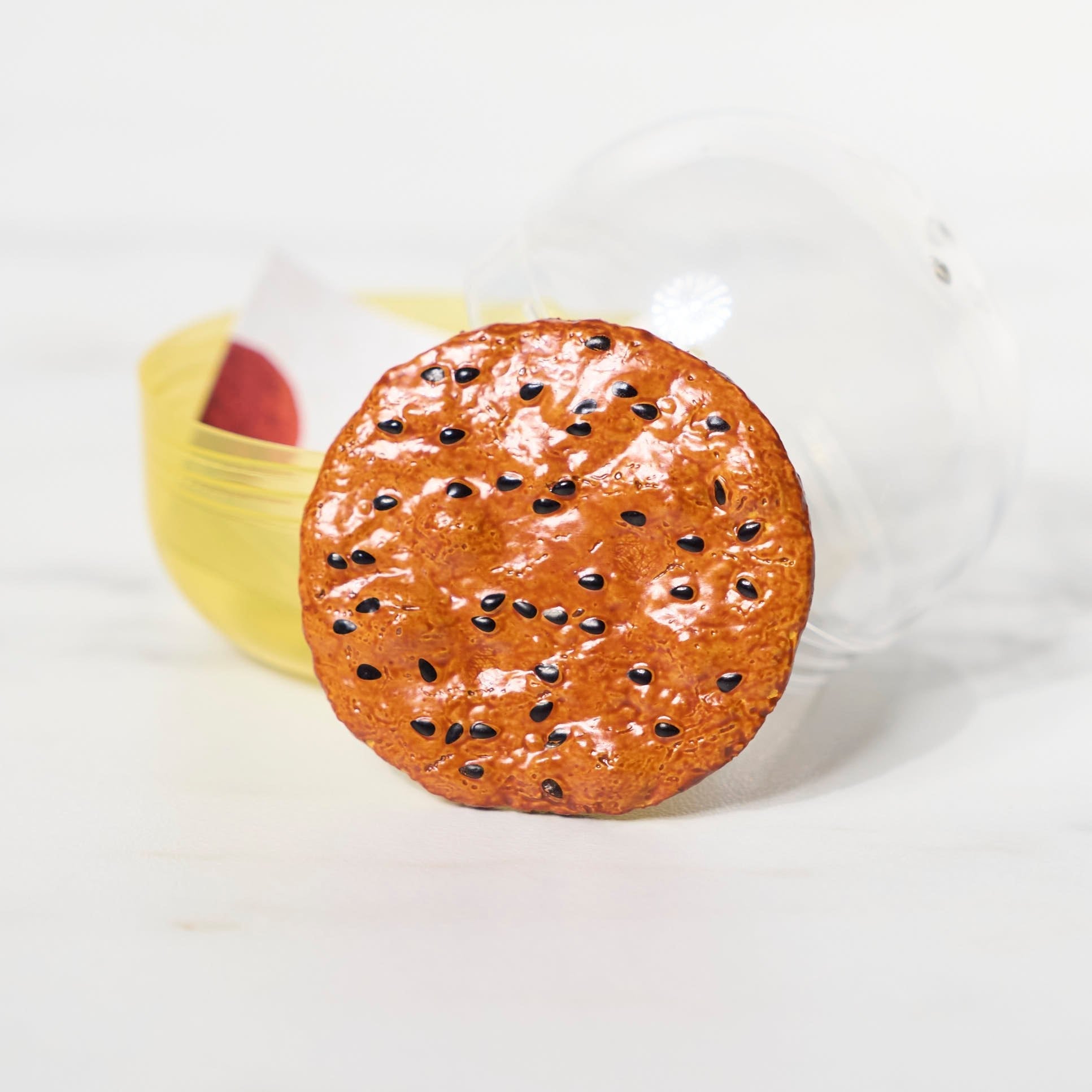 Japanese Rice Cracker Brooch - Kawaii Anime Gacha Capsule Toy for Cosplay, Fashion Accessories & Collectibles | Perfect for Anime Fans, Gift Giving & Outfit Decoration