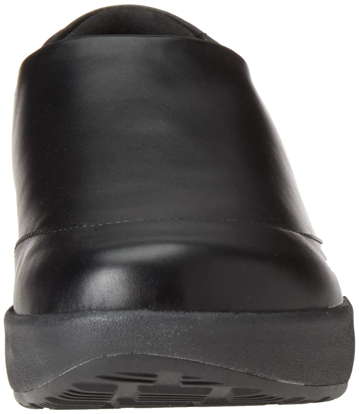 Amazon Essentials Women's Slip Resistant Work Shoes - Non-Slip Comfortable Service Shoes for Waitresses, Nurses & Restaurant Workers - Black Leather Professional Shoes for Healthcare & Food Service