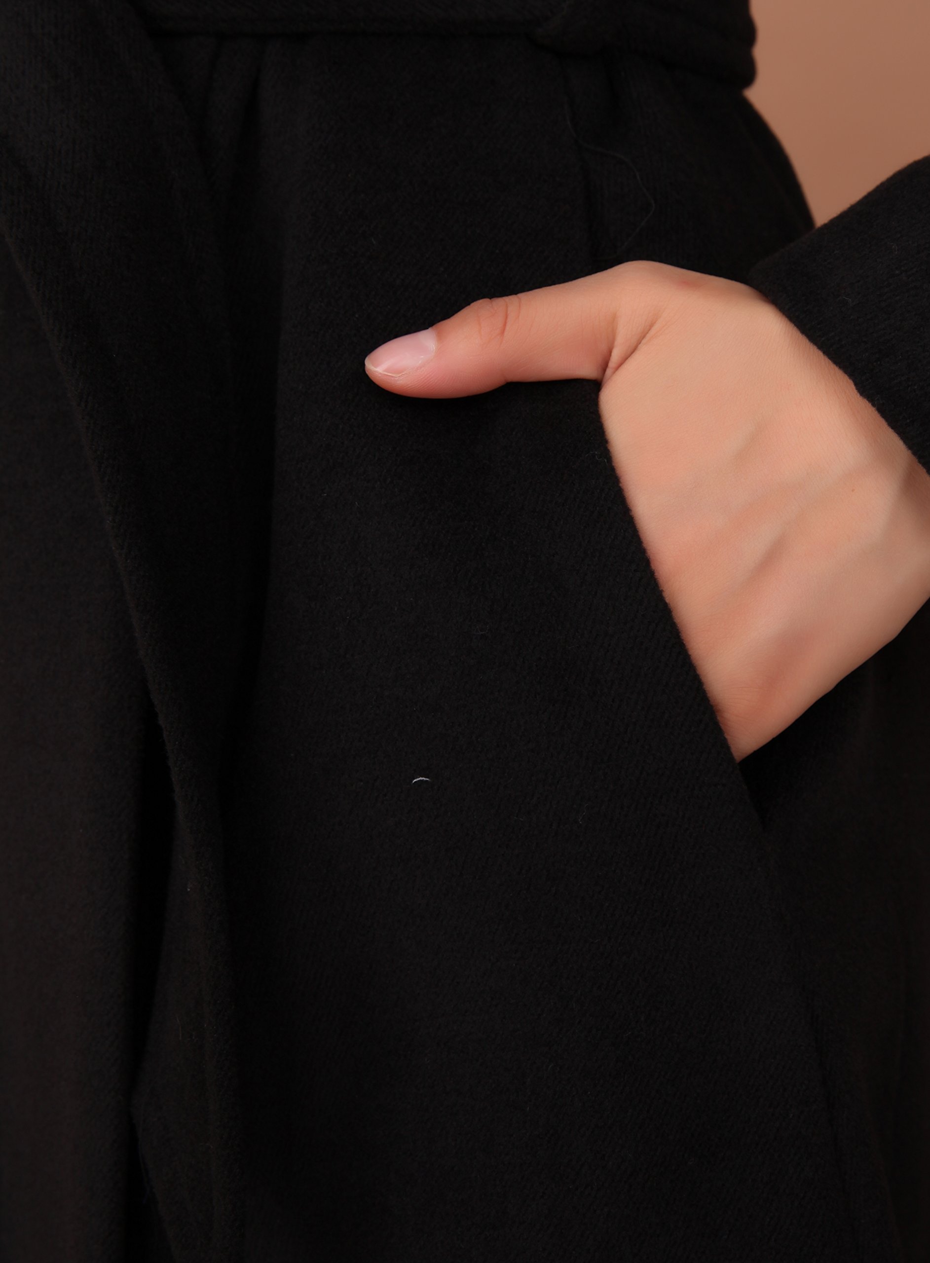 Women's Long Wool Cashmere Trench Coat with Buttons - Warm Winter Overcoat for Women - Perfect for Office, Travel & Formal Occasions