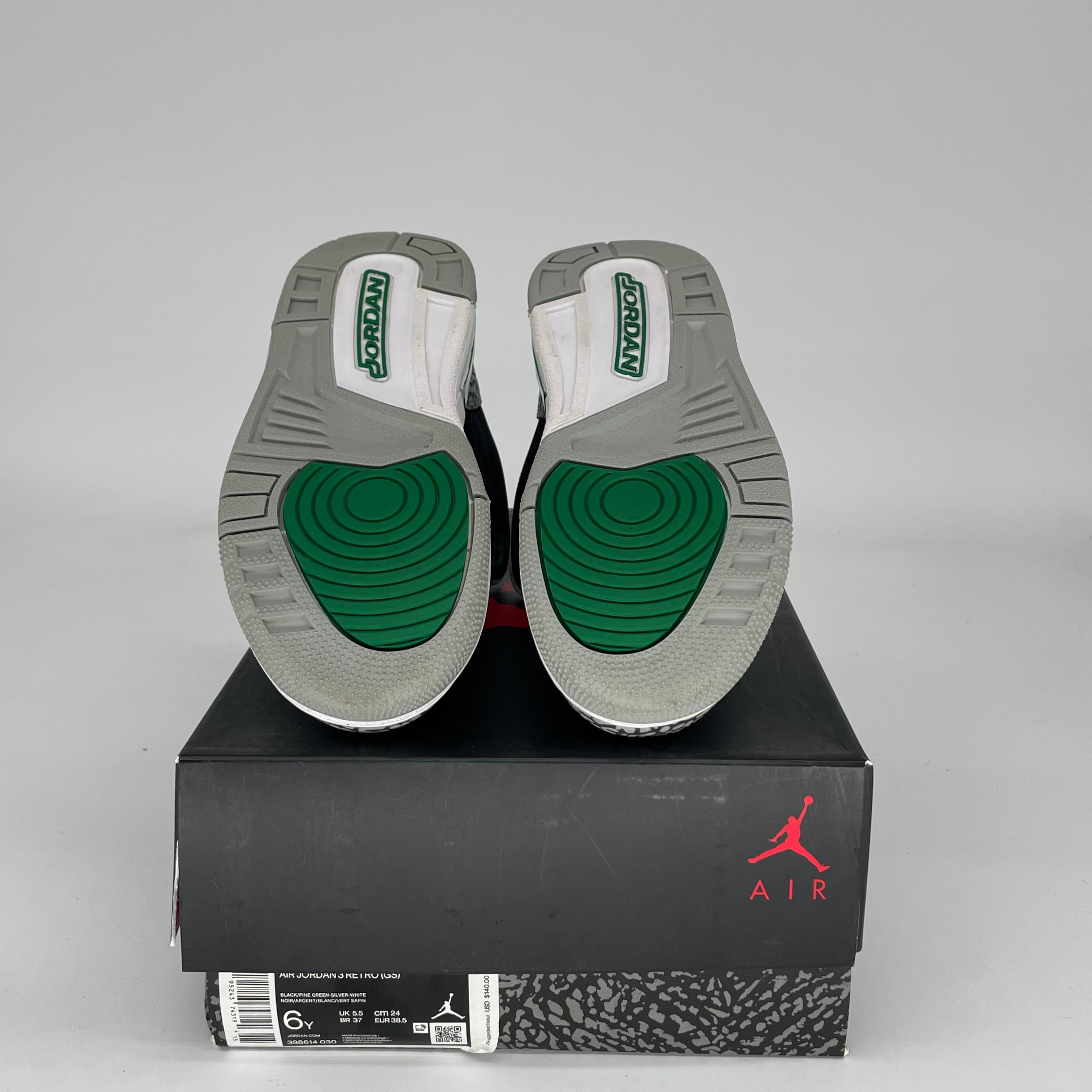 AIR JORDAN 3 PINE GREEN Retro Sneakers - Men's Size 6Y (398614-030) - Basketball Shoes for Streetwear & Casual Style