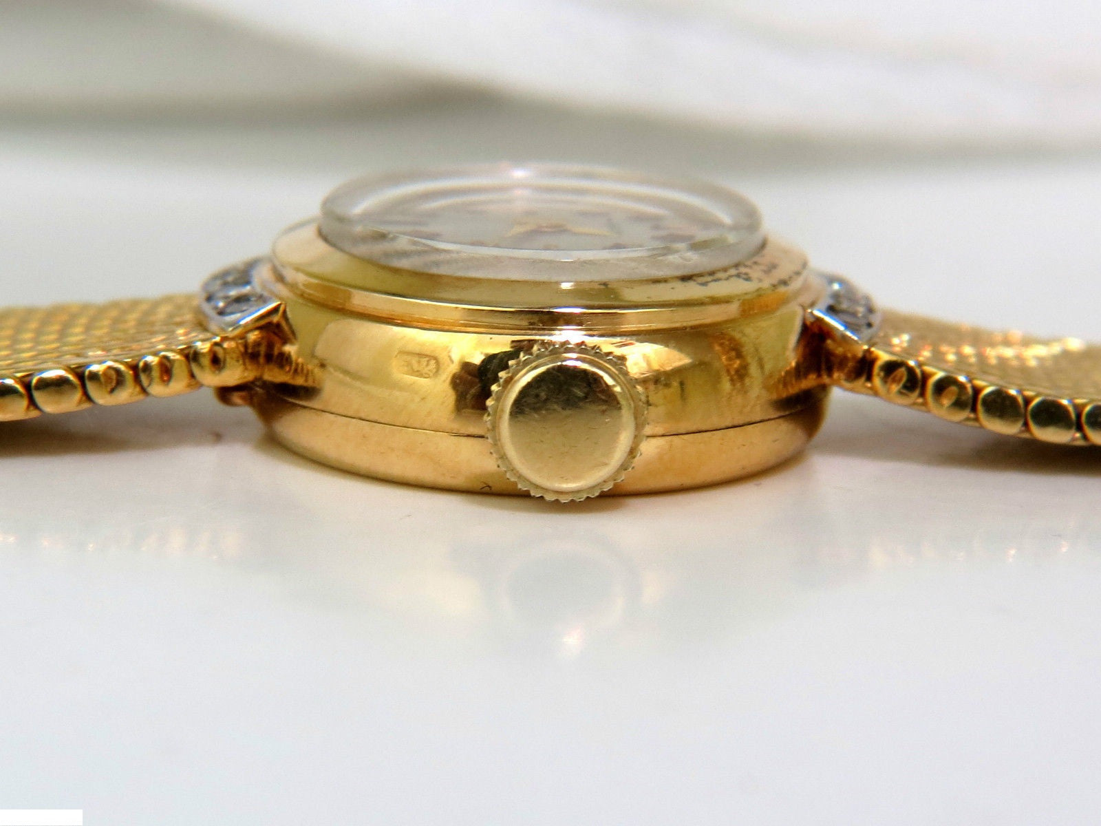 Estate Petite 18K Gold Gubelin Swiss Ladies Watch - Mesh Band & Star Bar Dial - Elegant Timepiece for Women's Formal Events & Luxury Gifts
