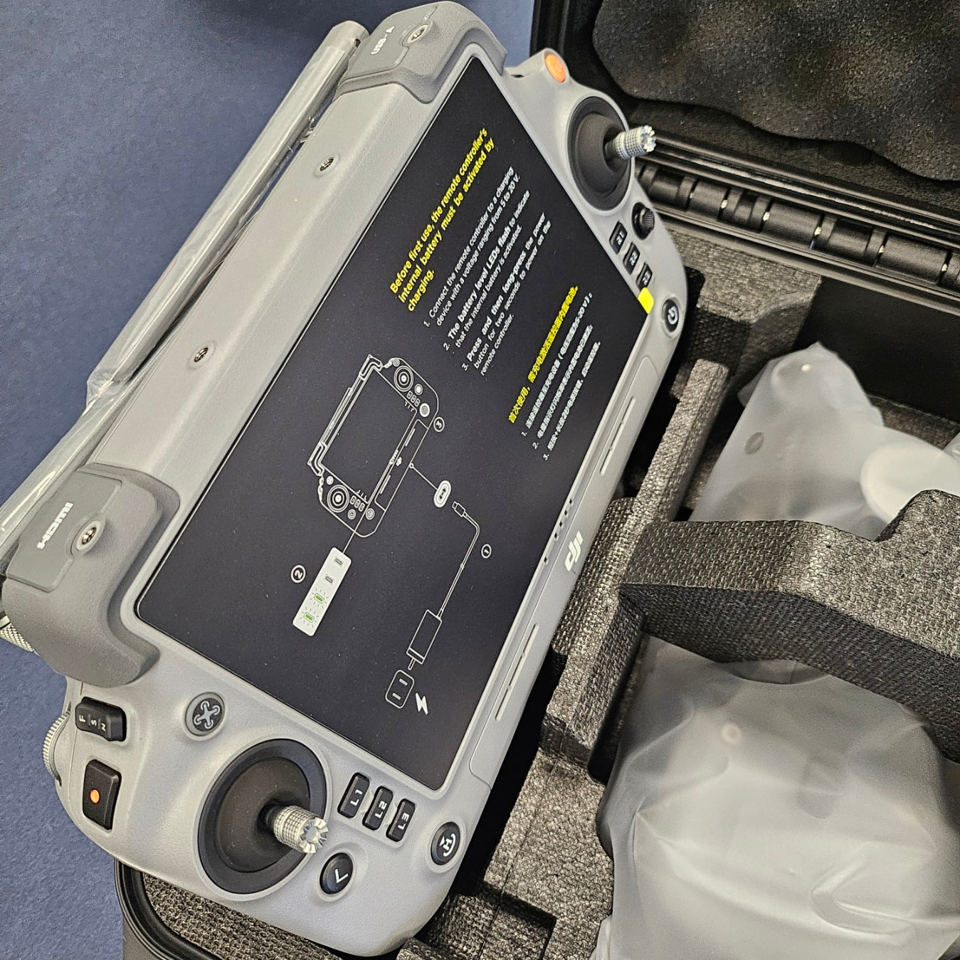 DJI Matrice 4T Drone with Thermal Imaging Camera - Professional Commercial Drone for Aerial Photography, Surveying & Inspections - Perfect for Search & Rescue, Firefighting & Industrial Applications