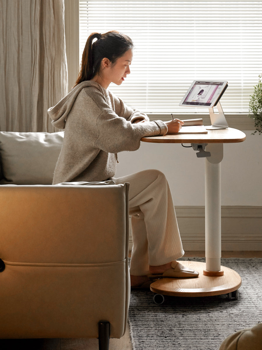 Ergonomic Oak Solid Wood Pneumatic Adjustable Standing Desk - Height Adjustable Home Office Desk for Work from Home & Study - Perfect for Remote Work, Gaming & Crafting
