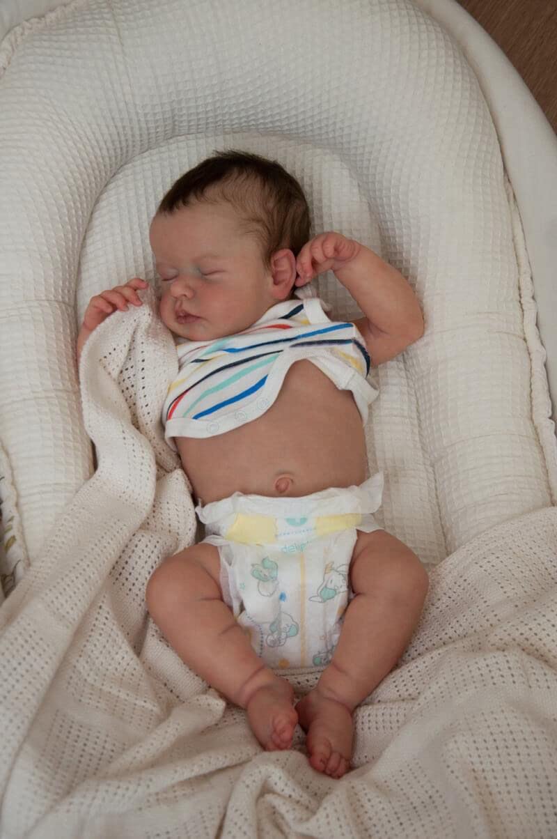 MAIHAO 20 Inch Reborn Baby Girl Doll - Realistic Soft Vinyl Body, Hand Washable, Closed Eyes - Perfect for Nursery Decor, Gift Giving & Collectors
