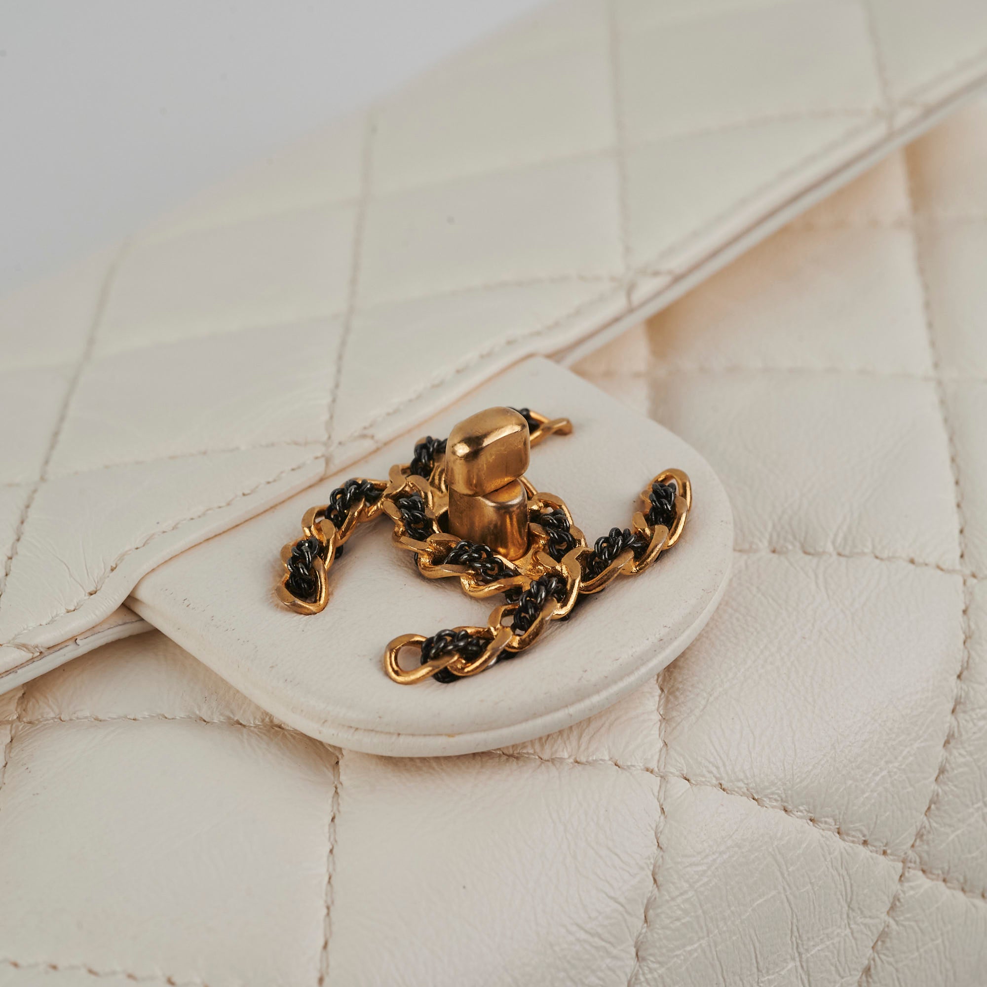 Chanel Classic Flap Bag in White Calfskin Leather - Luxury Handbag for Women, Perfect for Parties, Dates & Special Occasions