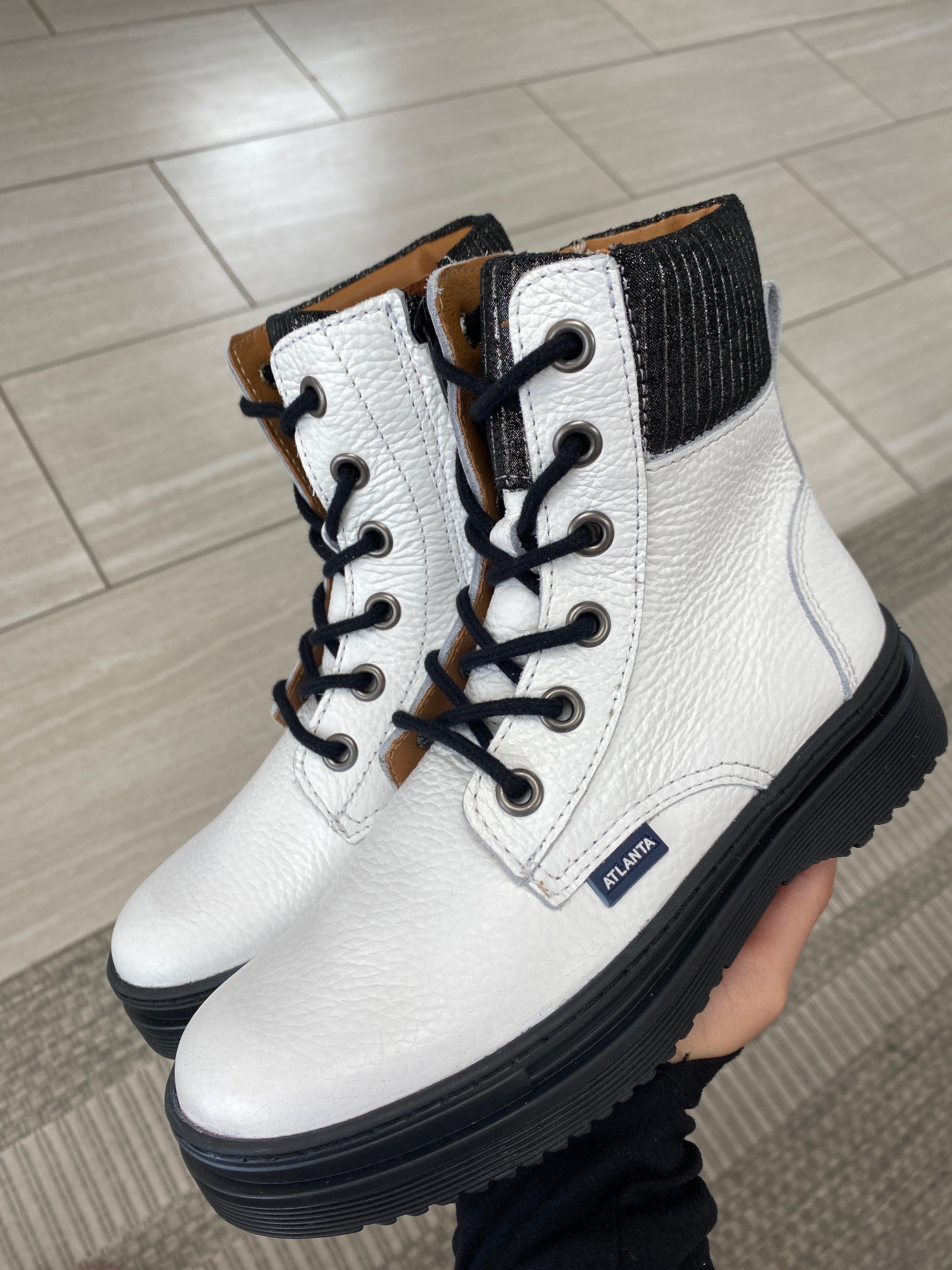 Men's Atlanta Mocassin White Pebbled Leather Boots - Comfortable Slip-On Ankle Booties for Casual Wear & Outdoor Activities