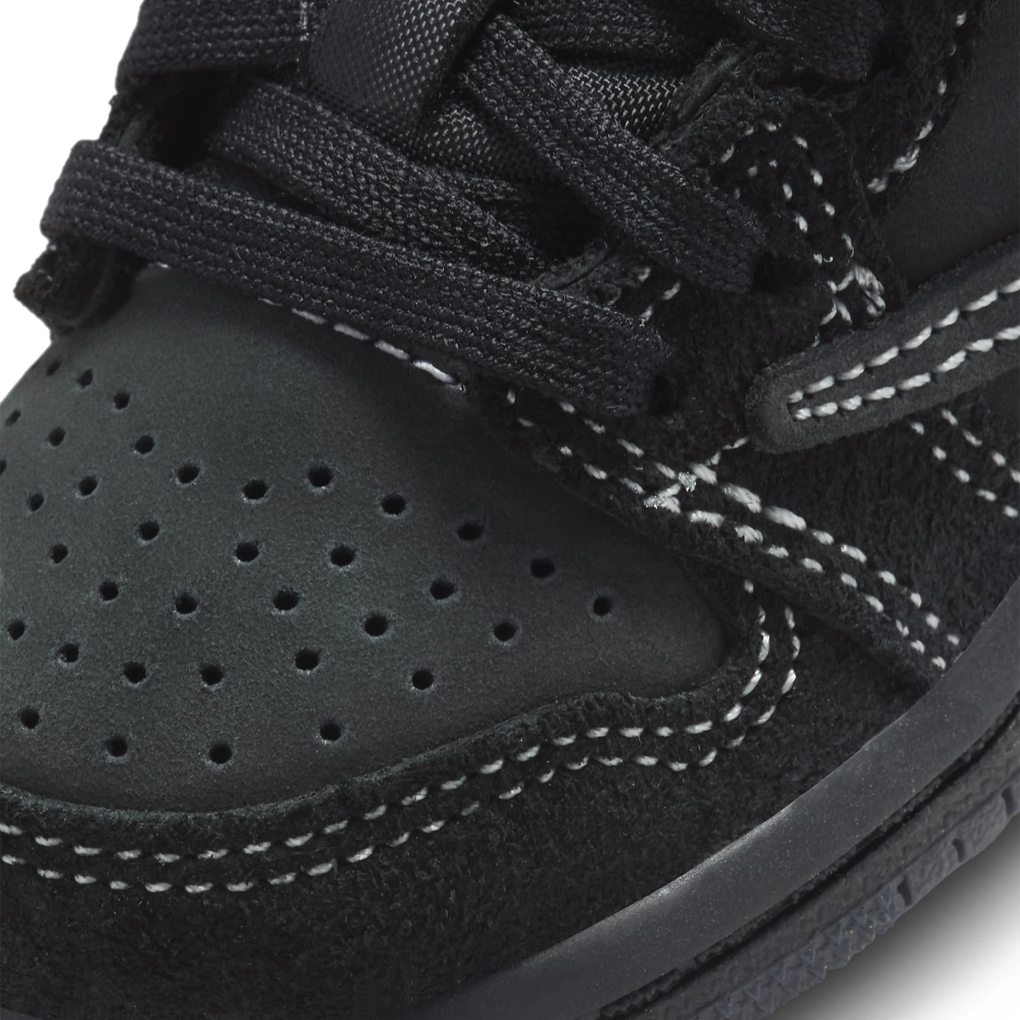 Travis Scott x Air Jordan 1 Low OG SP Black Phantom (TD) Sneakers - Limited Edition Men's Basketball Shoes for Streetwear & Sneaker Collectors | Perfect for Casual Wear, Sneaker Events & Hip Hop Fashion