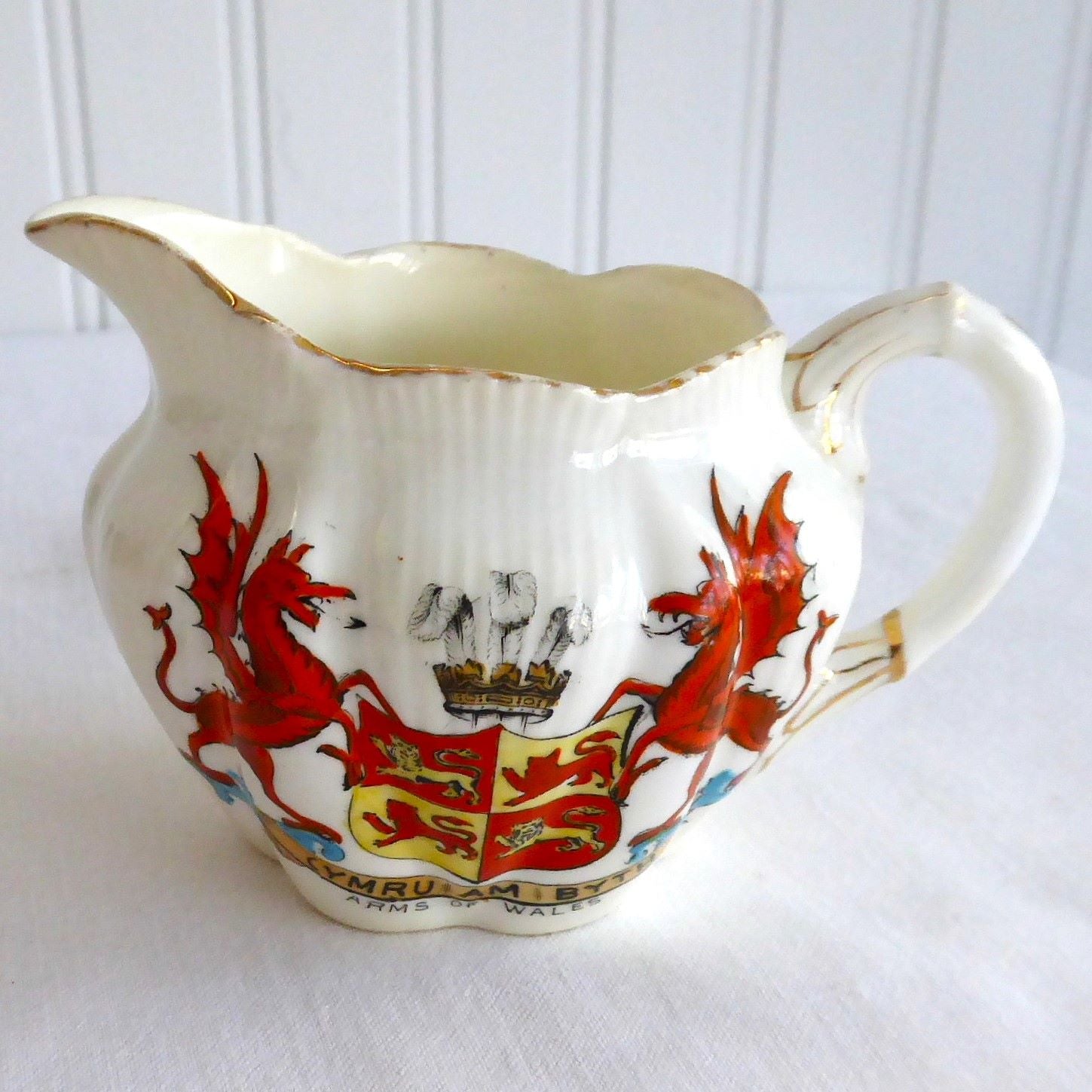 Vintage Shelley Wileman Dainty Creamer Jug with Crested Arms of Wales Dragons - English Bone China Teapot for Afternoon Tea, Antique Collectible from 1890s, Perfect for Tea Parties & Welsh Heritage Displays