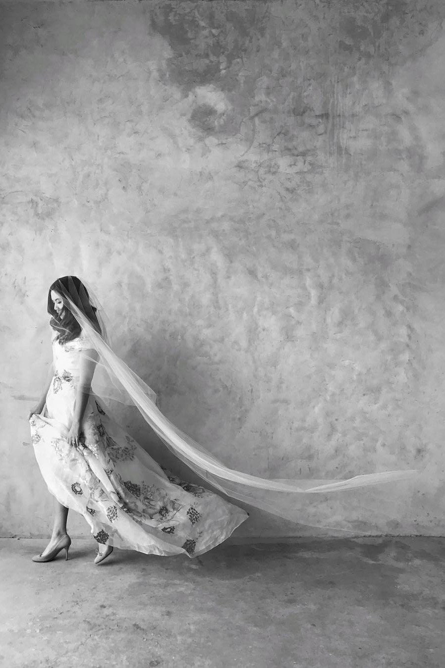 Ethereal Luxury Blusher & Cathedral Veil - Soft Pink Cheek Makeup & Bridal Accessory for Weddings, Photo Shoots & Special Events
